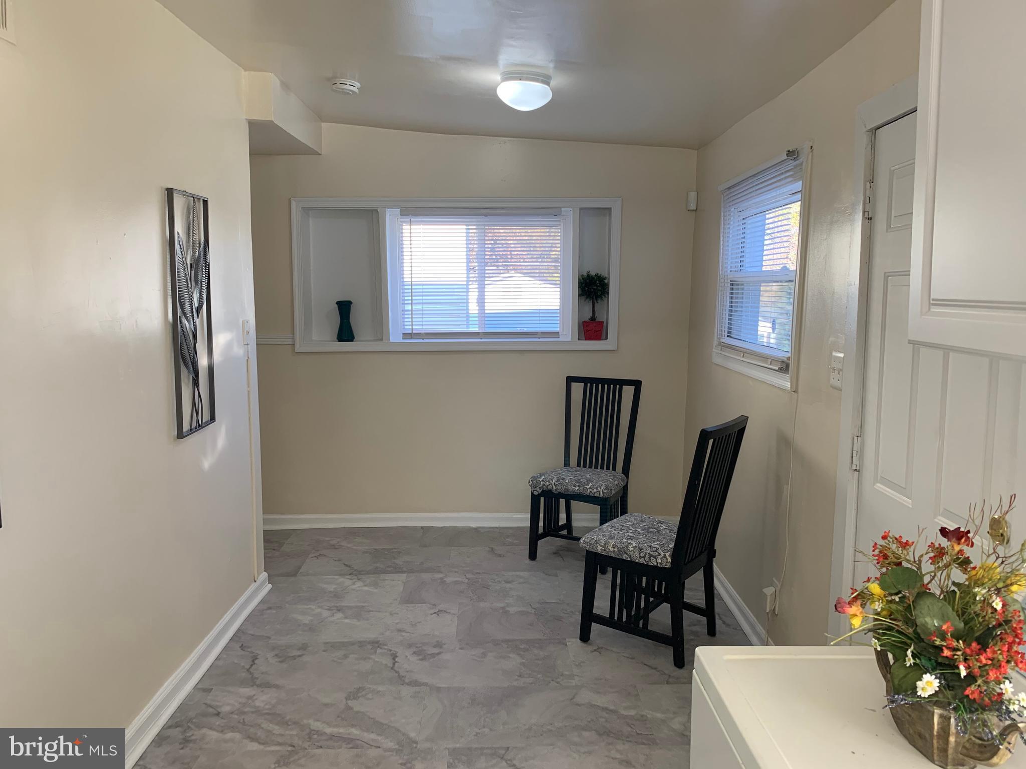 DEANWOOD PARK - Residential