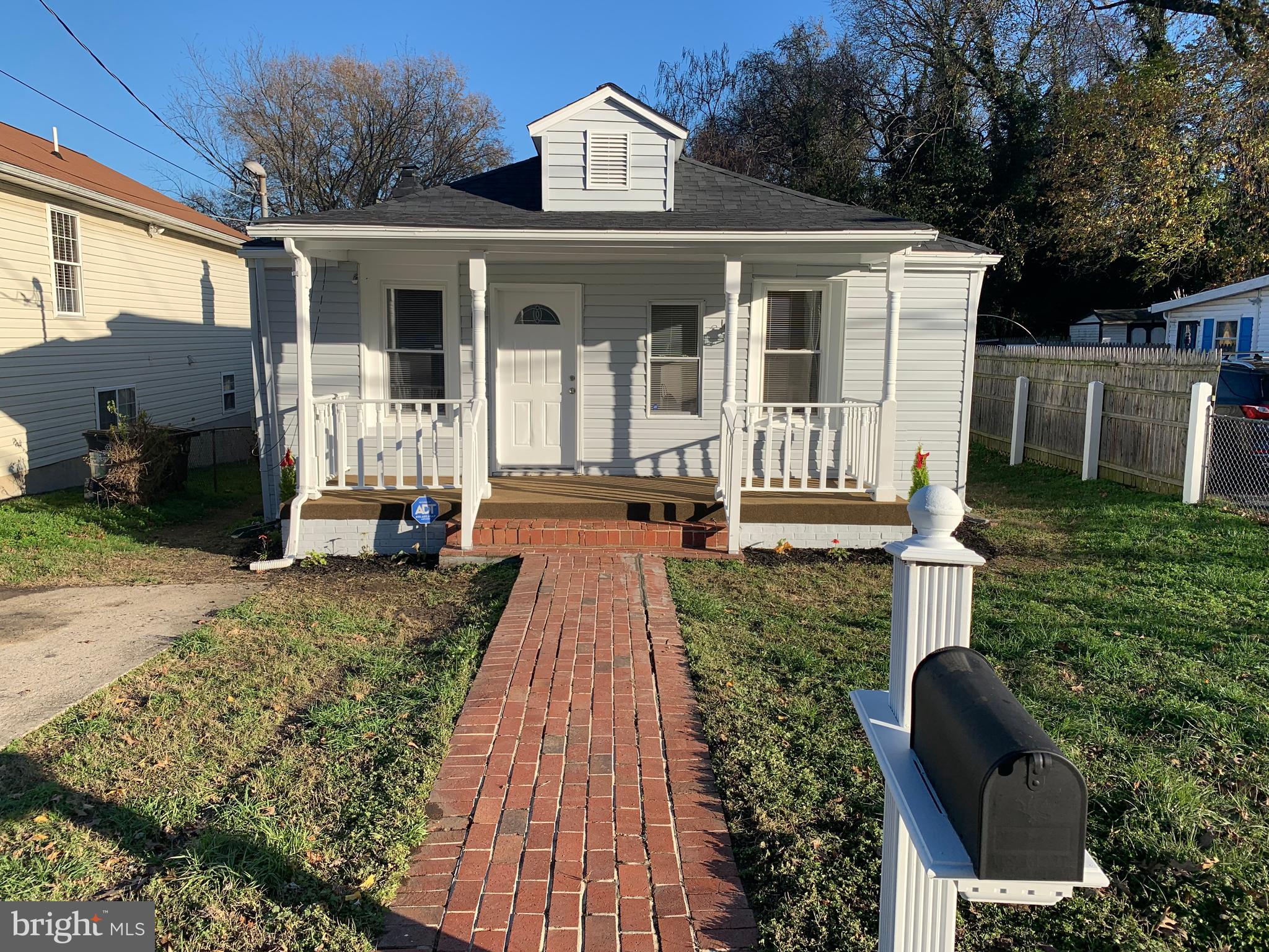 DEANWOOD PARK - Residential