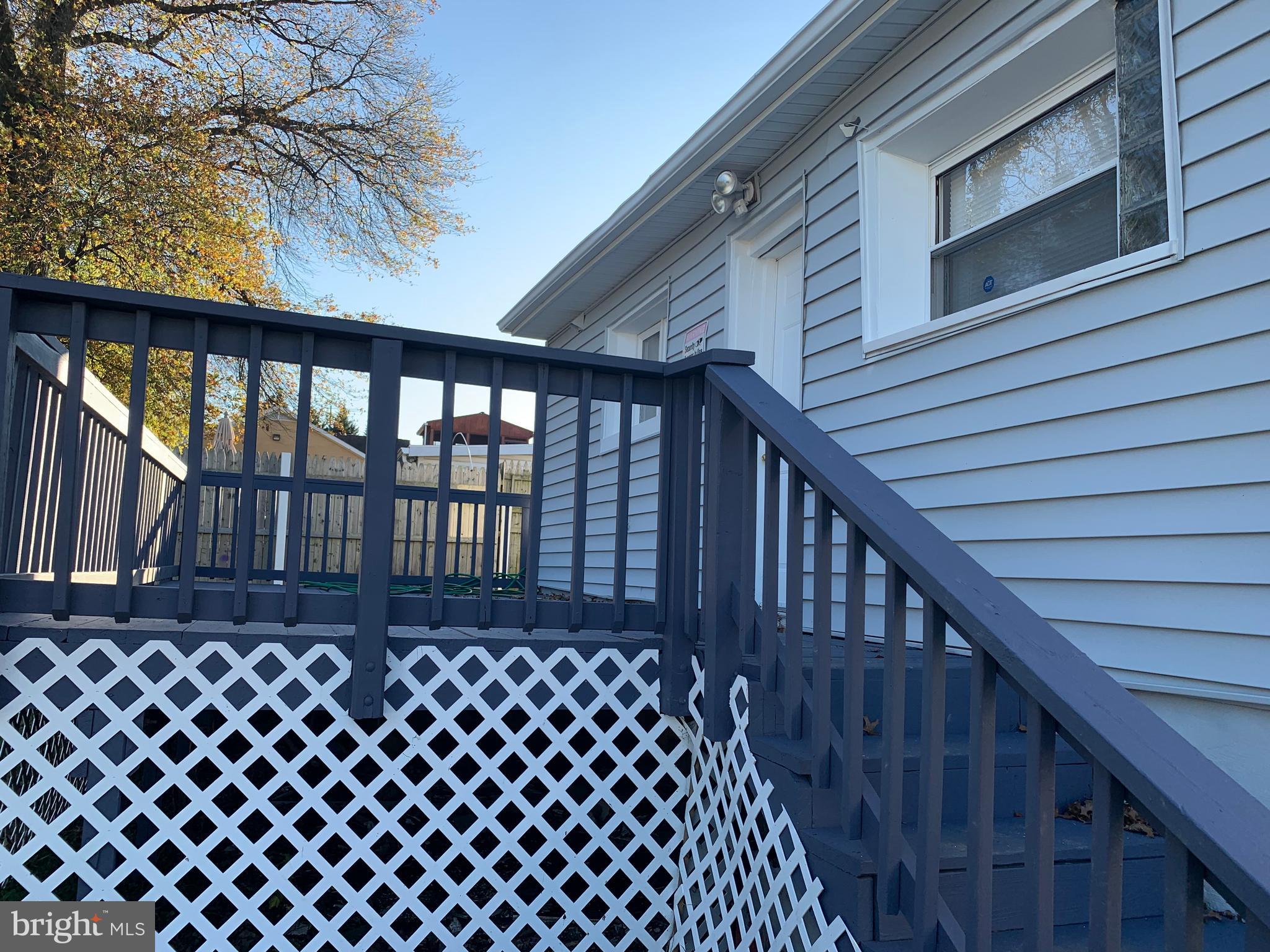 DEANWOOD PARK - Residential