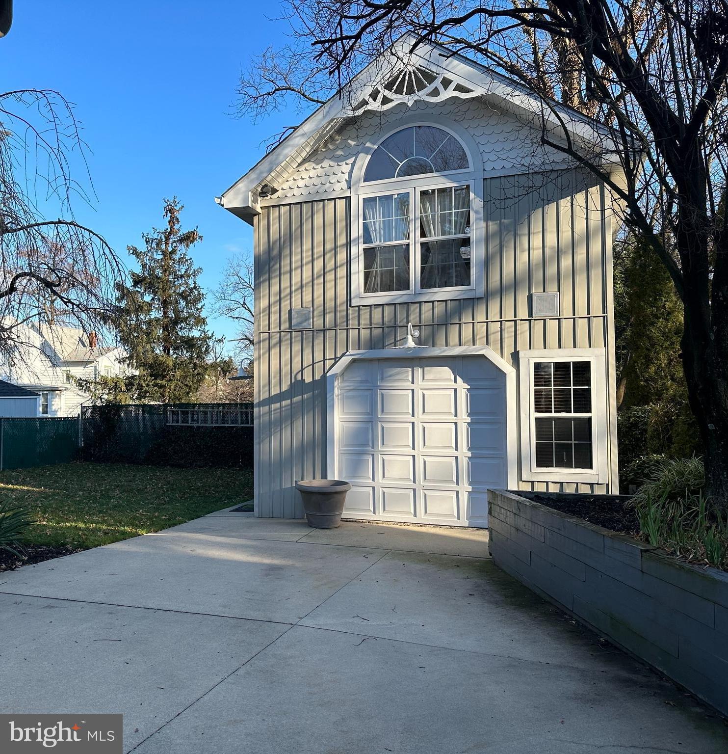 317 DAYTON AVENUE CARRIAGE HOUSE