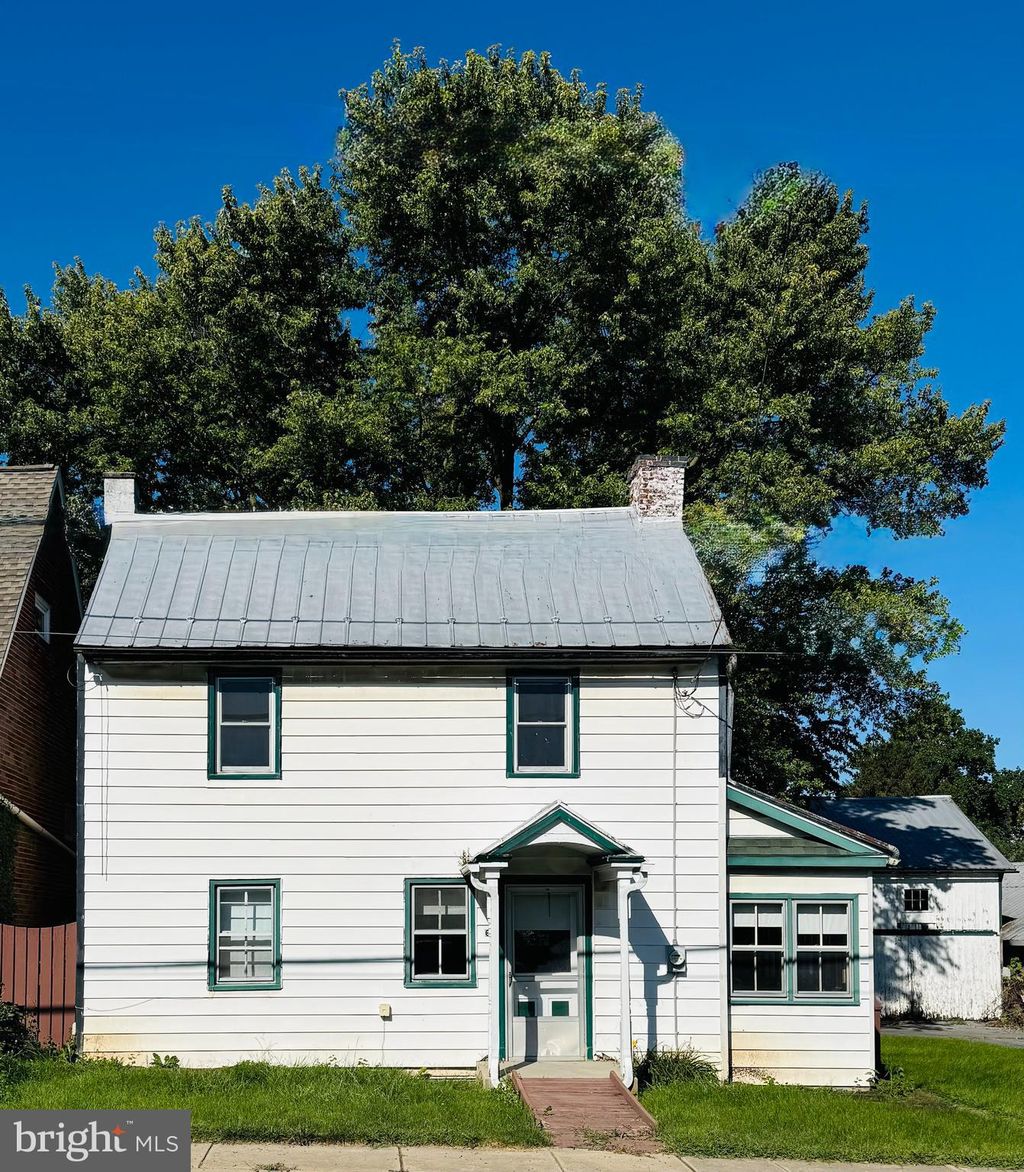 Photo of 6 Queen Street, GORDONVILLE, PA 17529 (MLS # PALA2075560)
