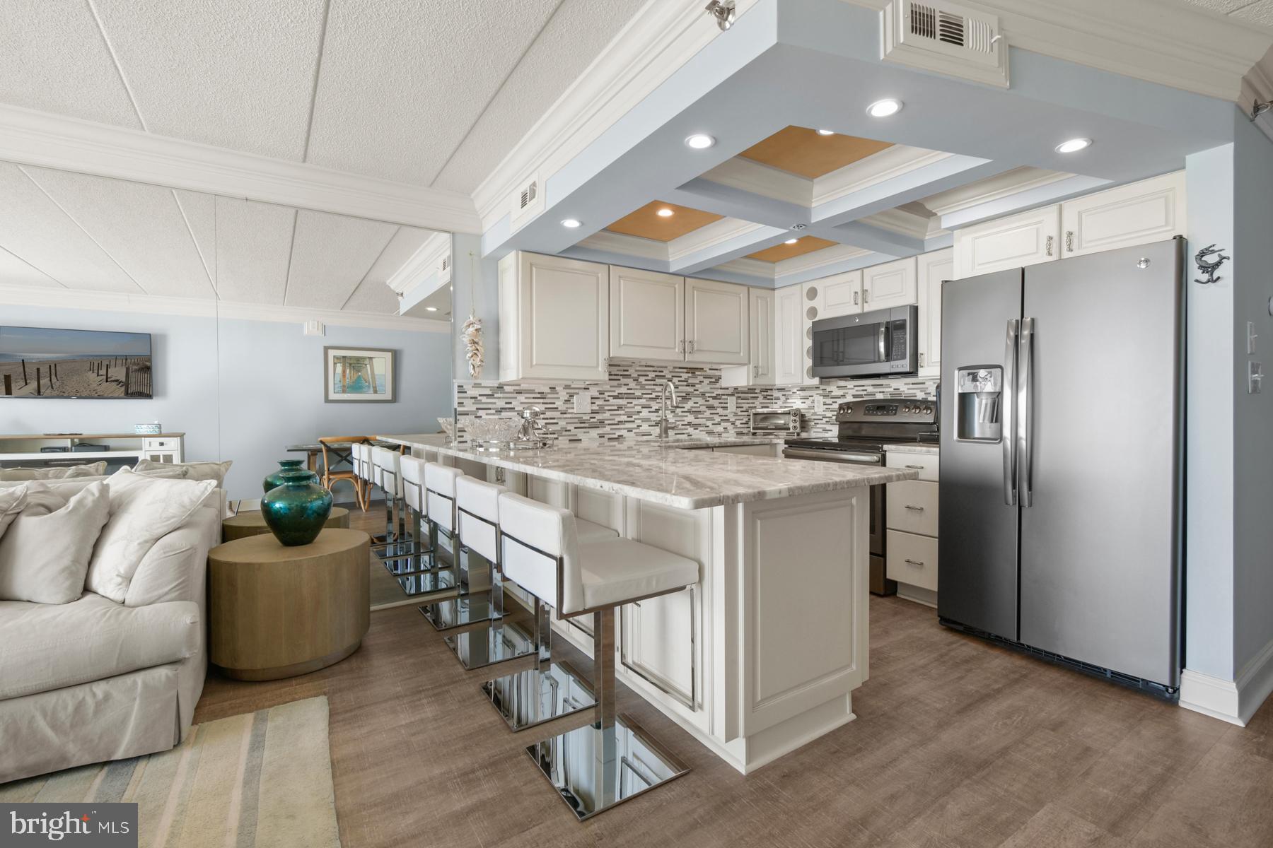 6109 ATLANTIC AVENUE 404