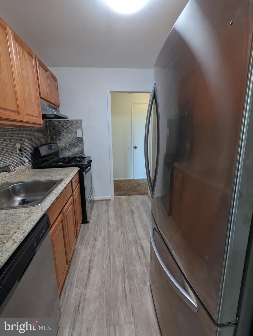 7318 DONNELL PLACE C3