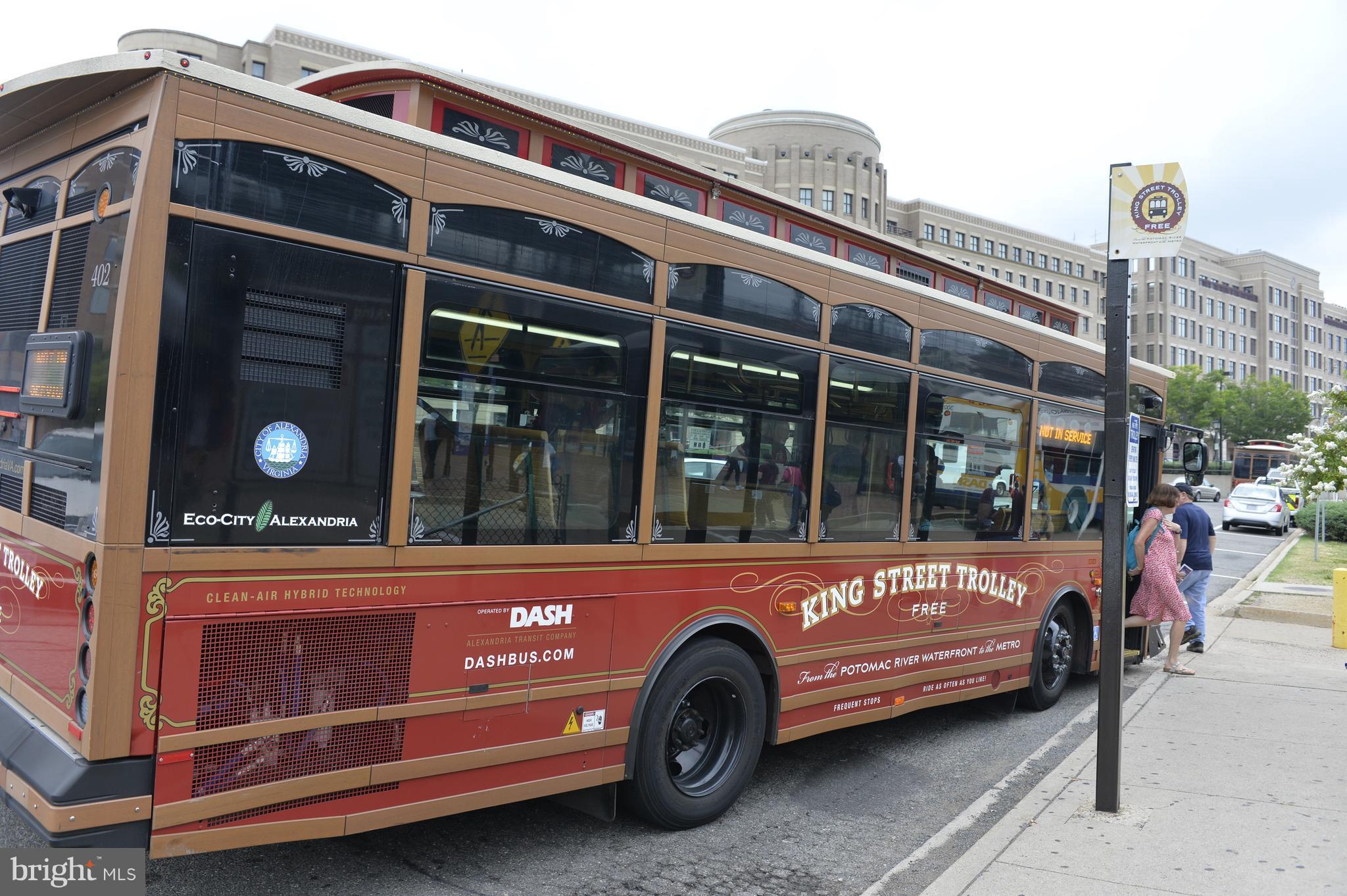 CONDOS AT CARLYLE SQUARE - Residential Lease