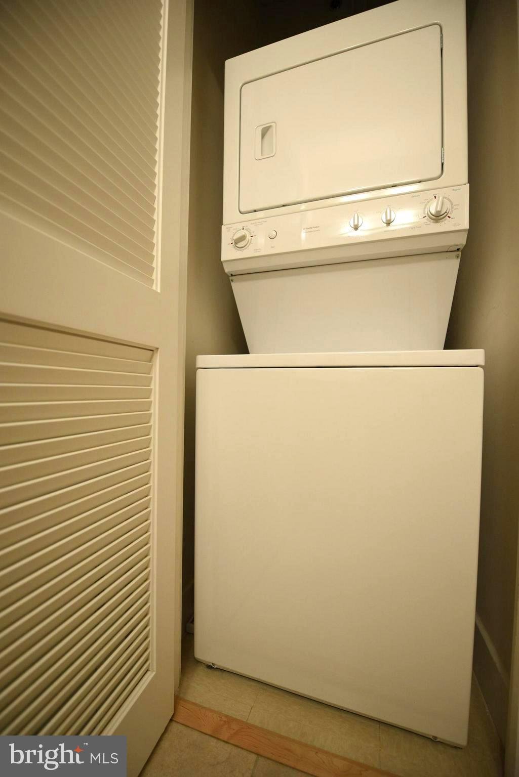 CONDOS AT CARLYLE SQUARE - Residential Lease