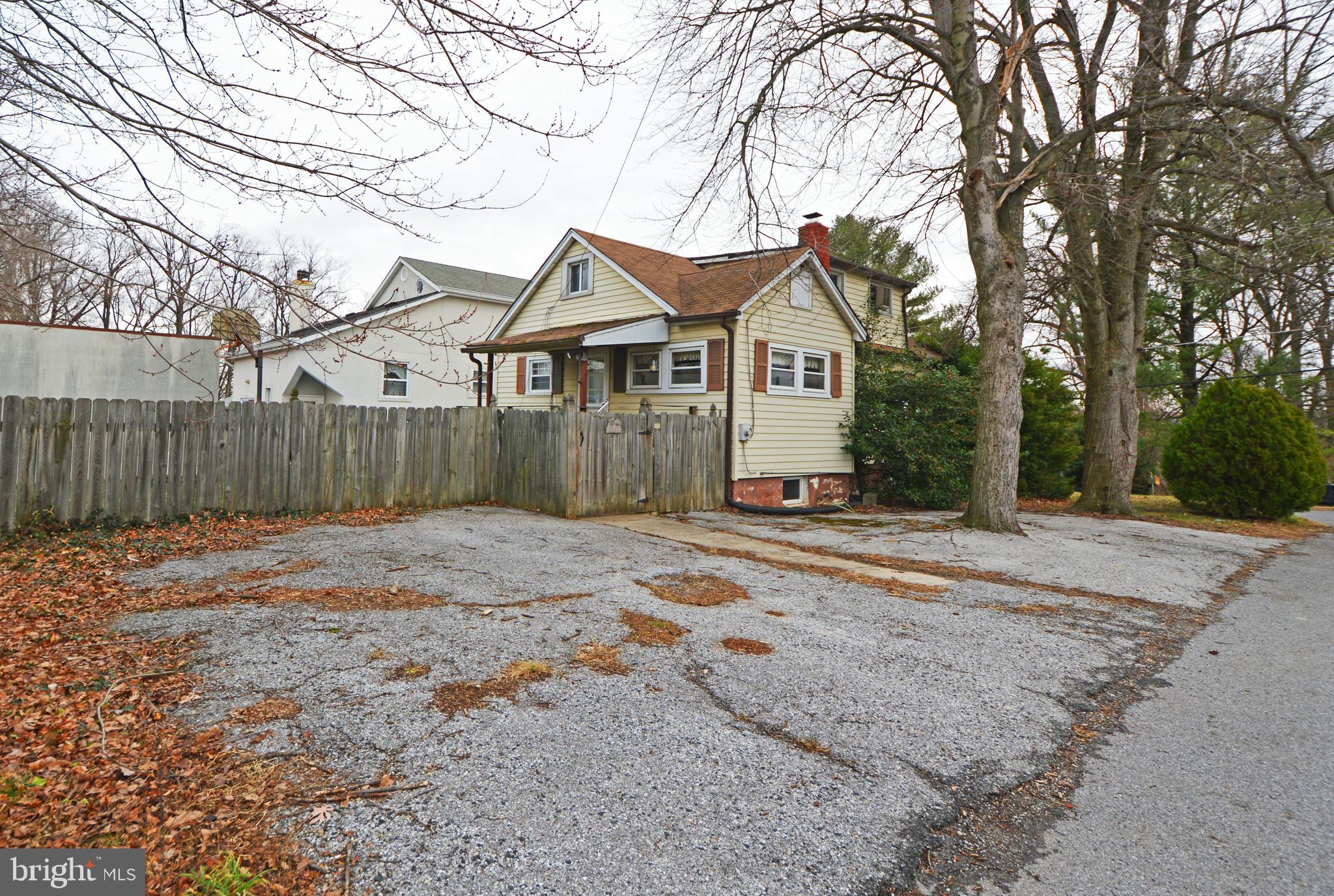 CATONSVILLE MANOR - Residential