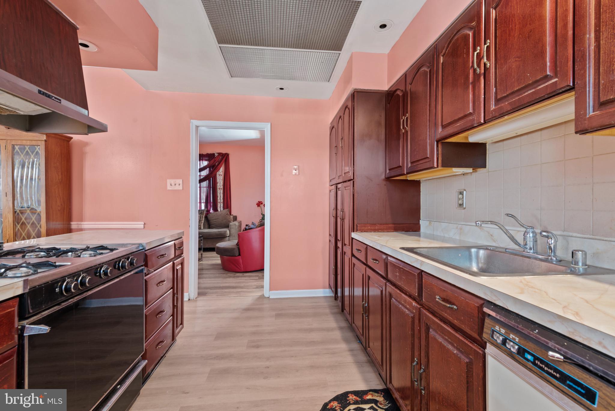 RANDALLSTOWN - Residential