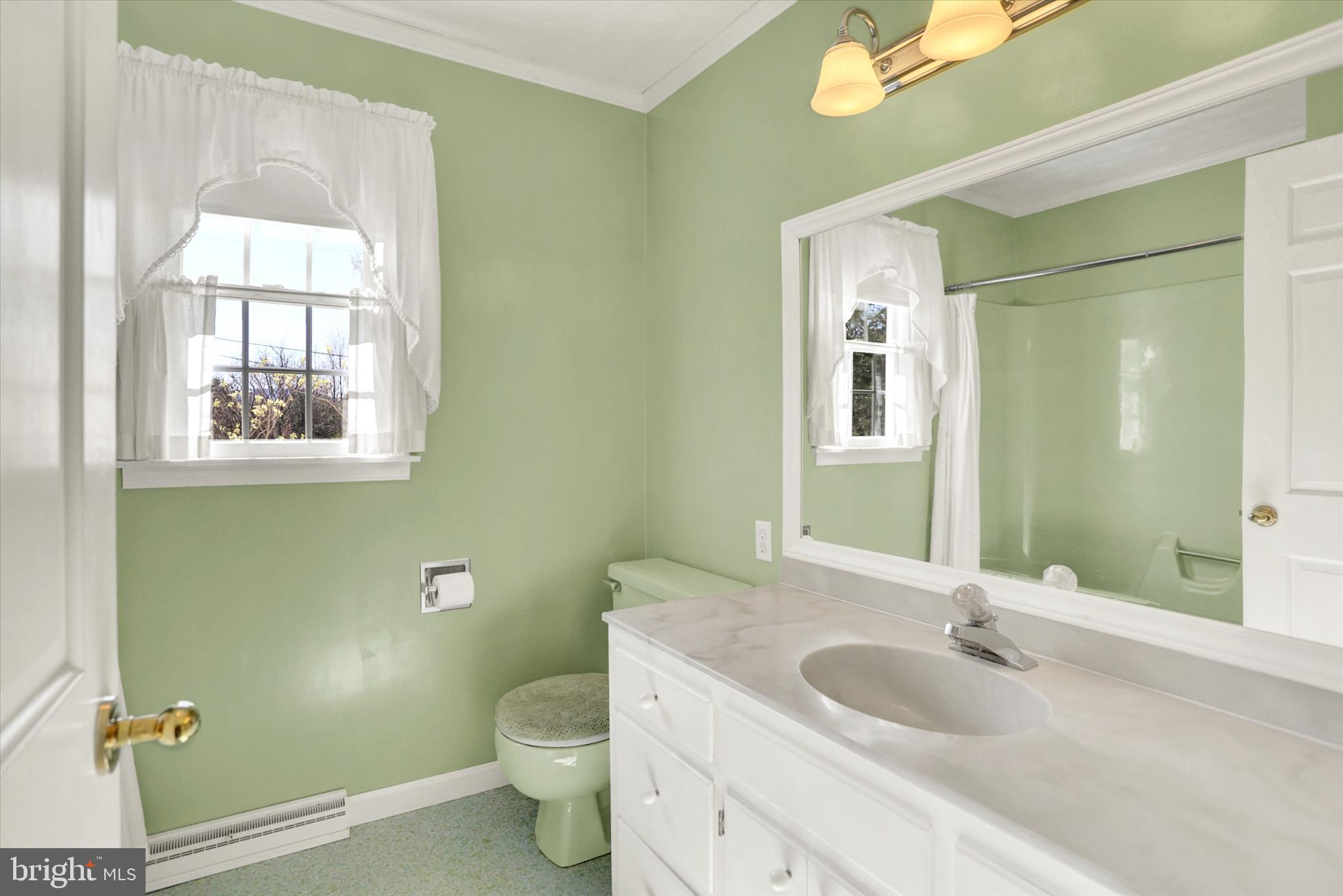 HALLWOOD HEIGHTS - Residential