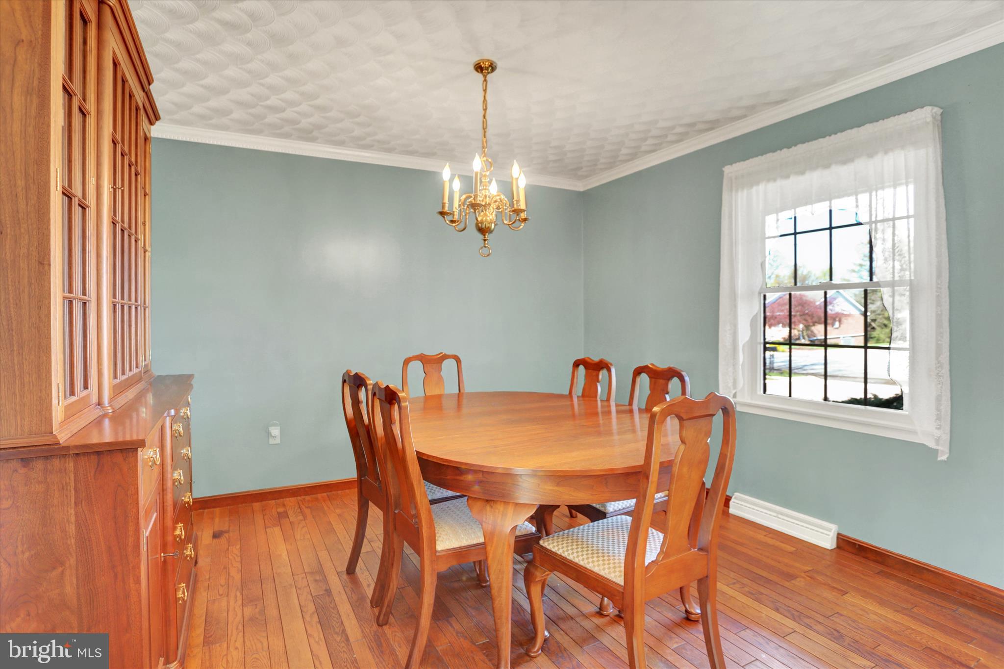 HALLWOOD HEIGHTS - Residential