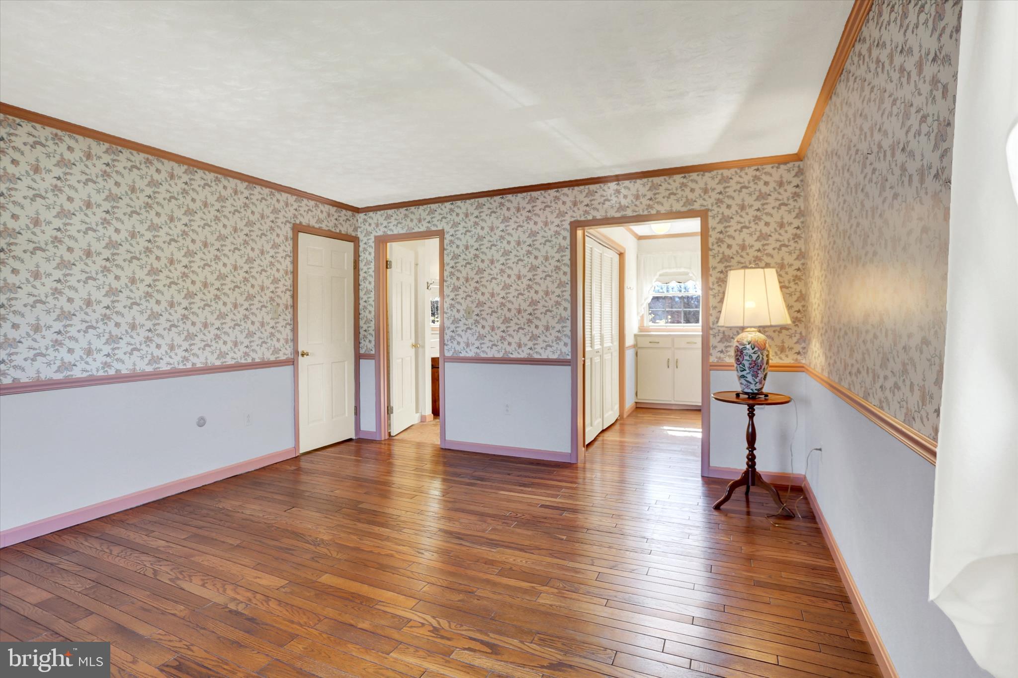 HALLWOOD HEIGHTS - Residential