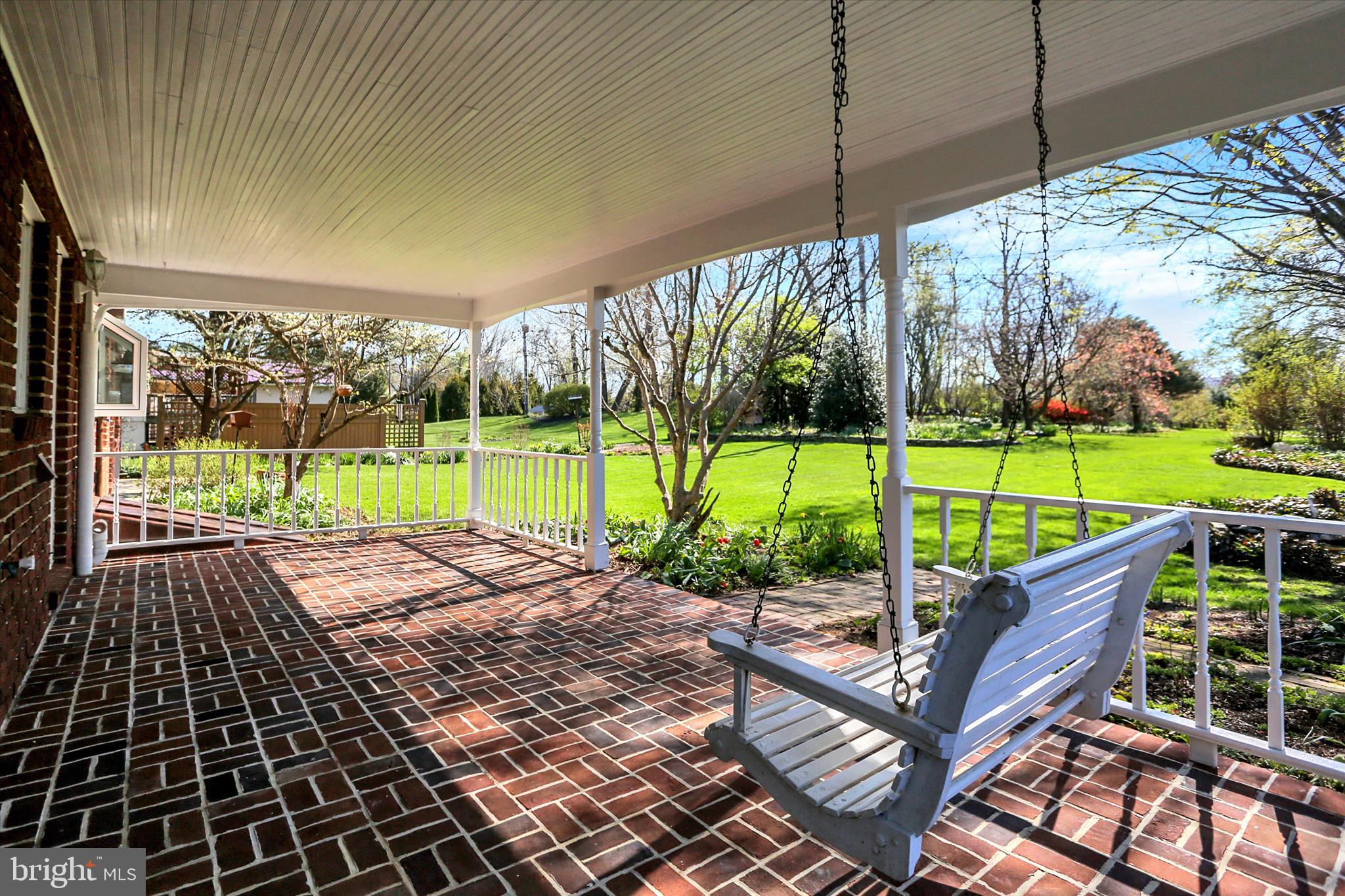 HALLWOOD HEIGHTS - Residential