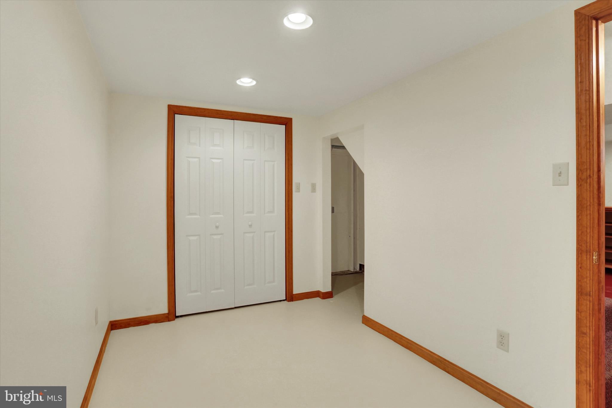 HALLWOOD HEIGHTS - Residential