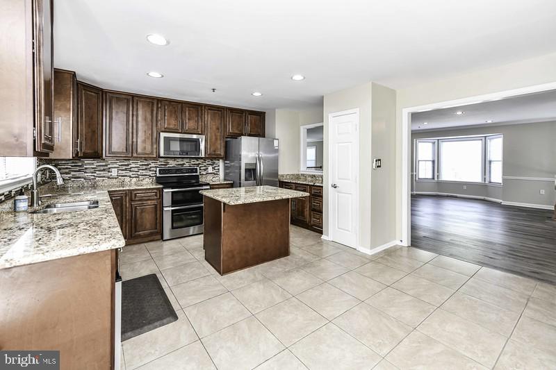 PARKER FARM - Residential