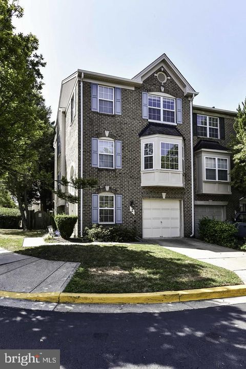 Townhouse For Sale - 2 Parker Farm Court<br/> SILVER SPRING, MD 20906