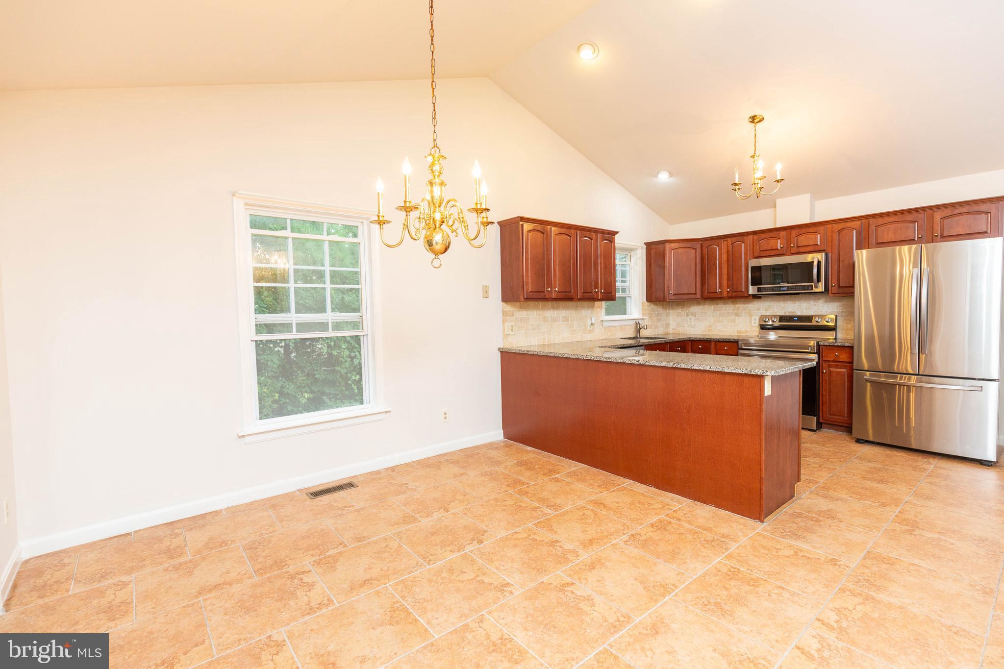 OAK CREST FARM - Residential