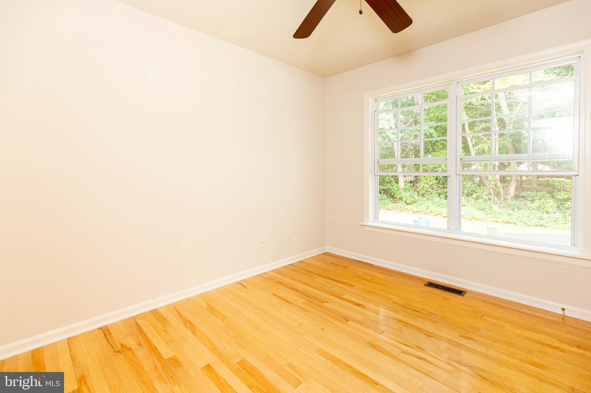 OAK CREST FARM - Residential