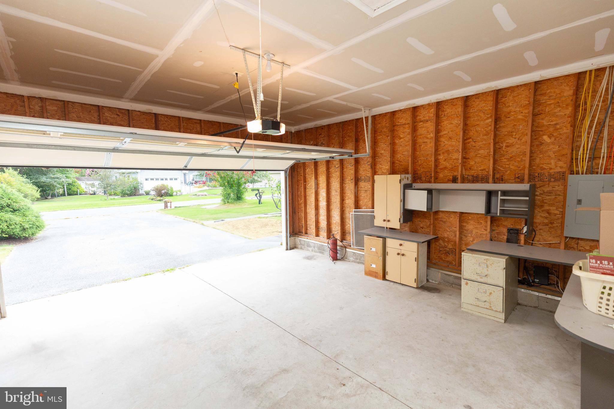 OAK CREST FARM - Residential