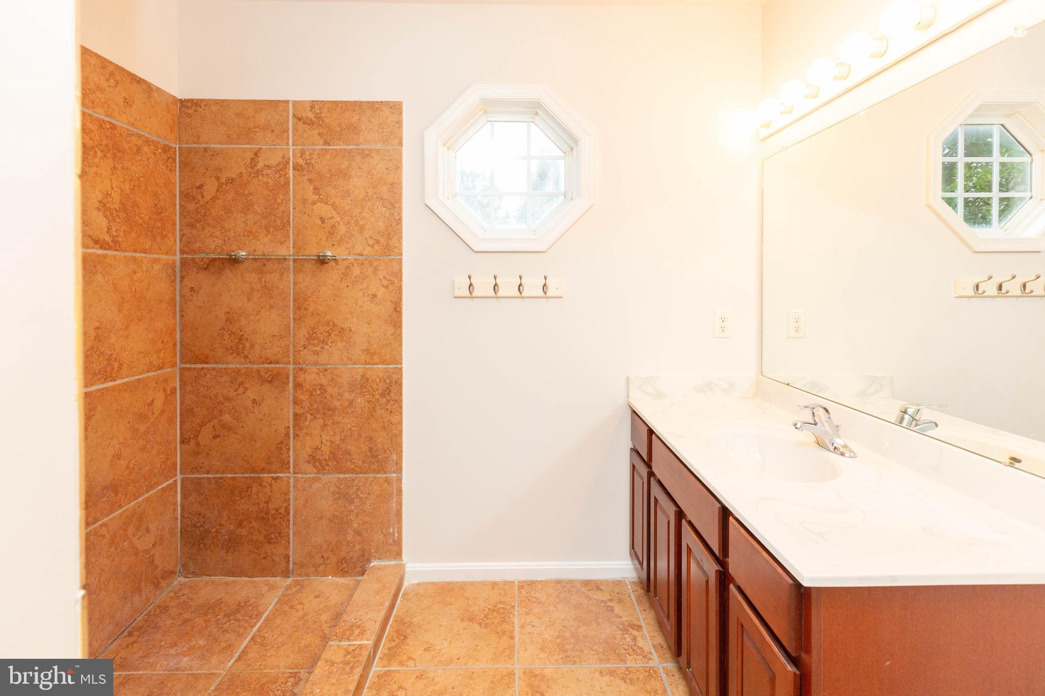 OAK CREST FARM - Residential