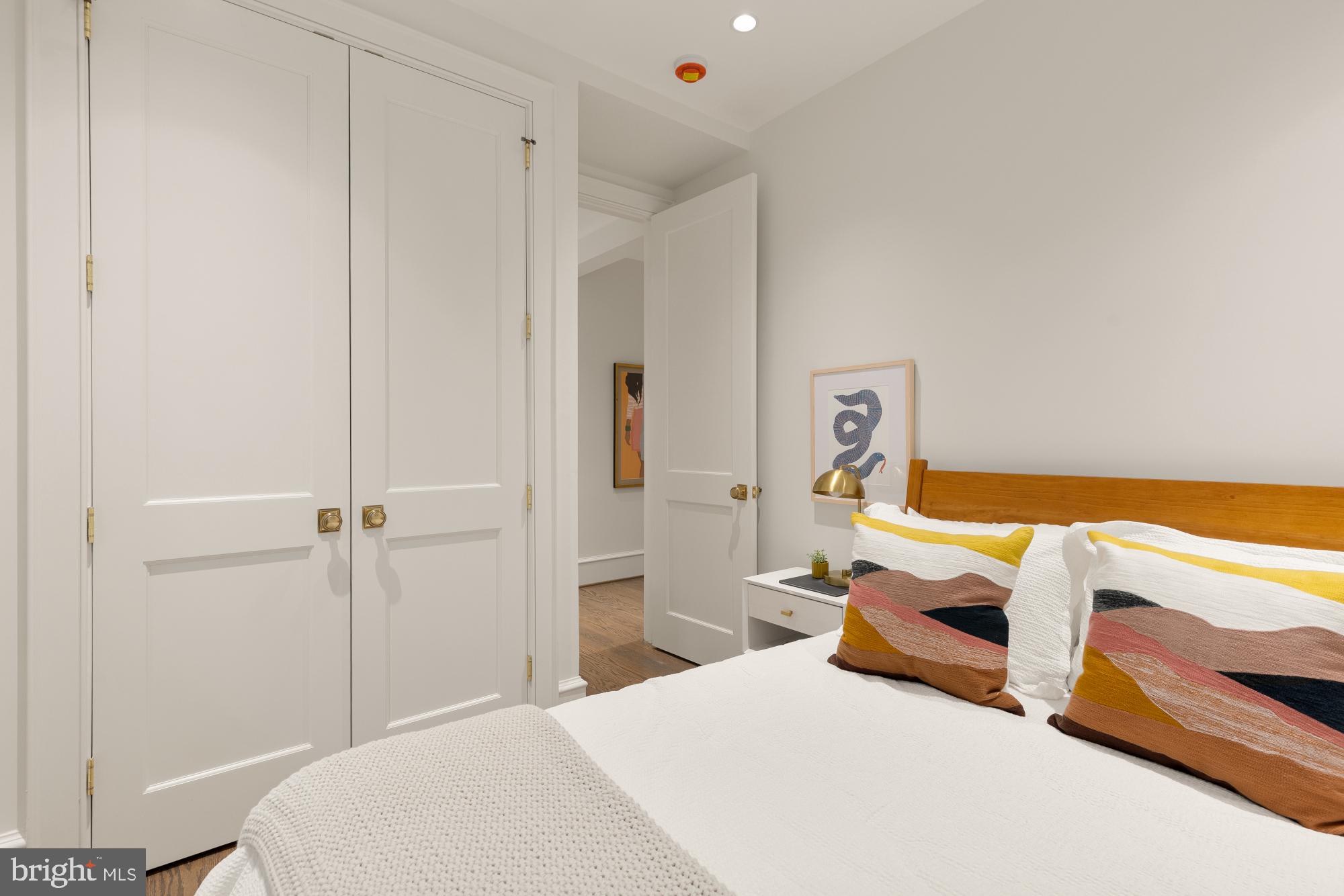 CAPITOL HILL - Residential