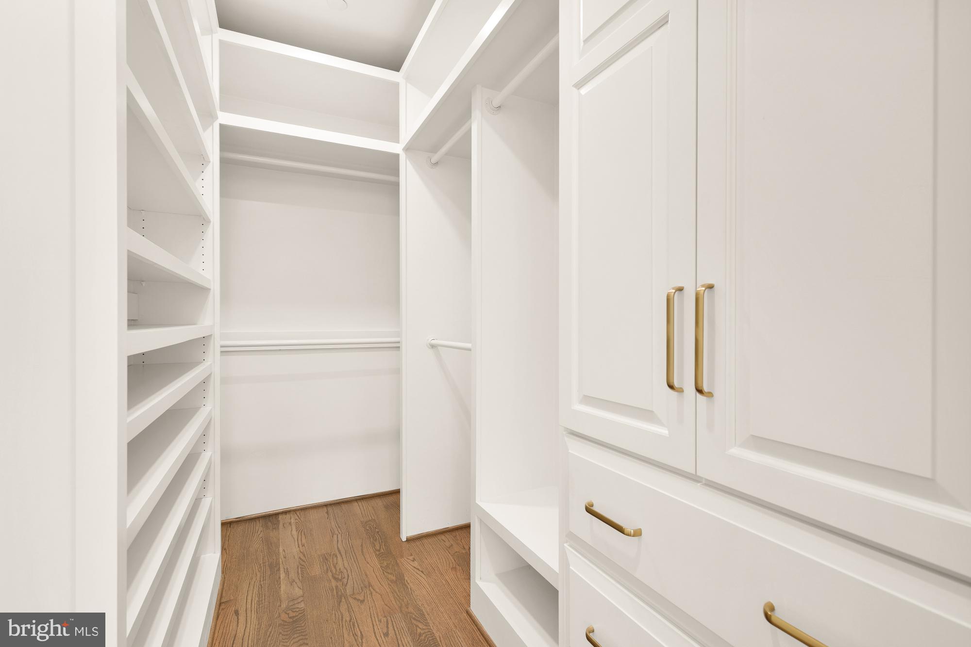 CAPITOL HILL - Residential