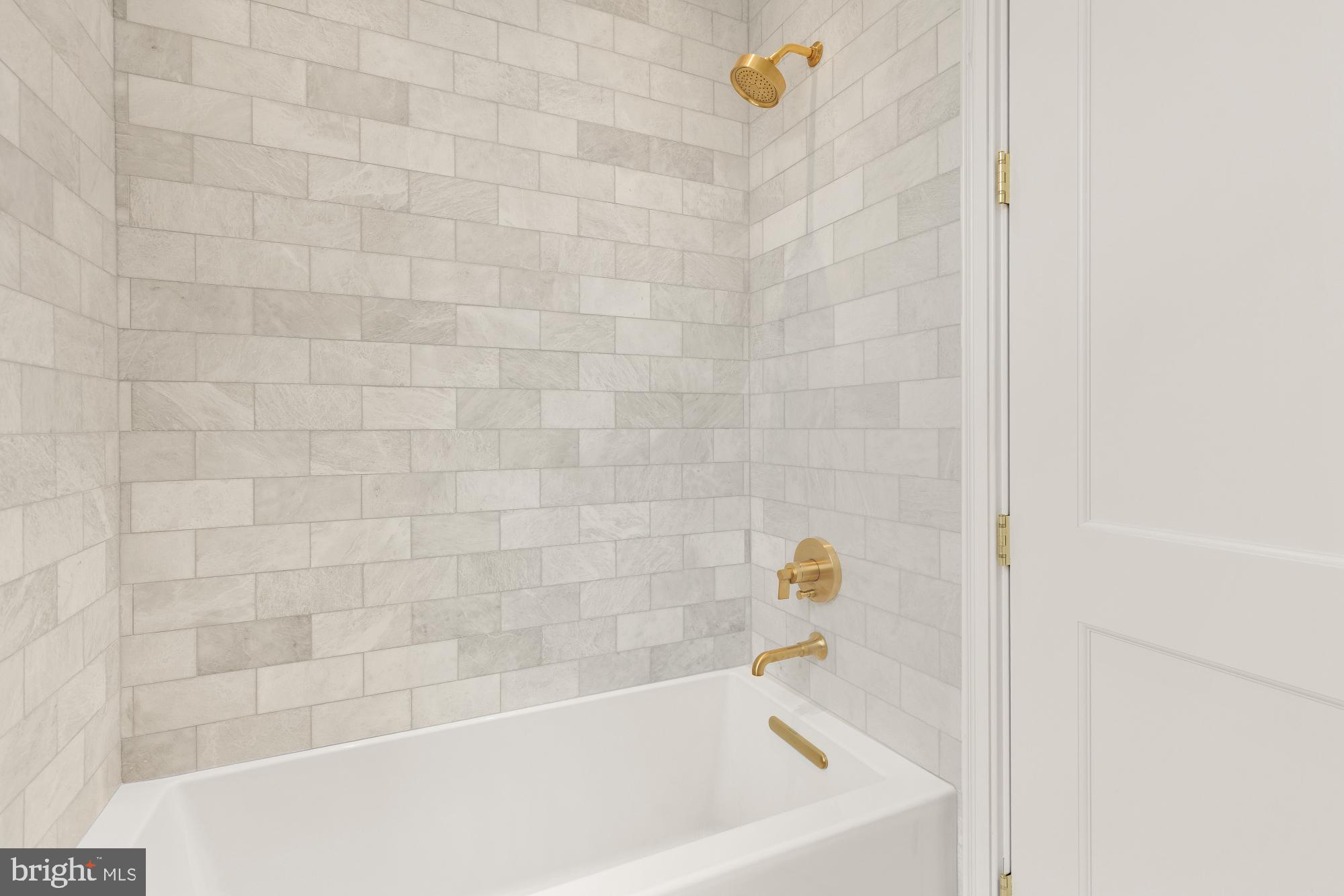 CAPITOL HILL - Residential