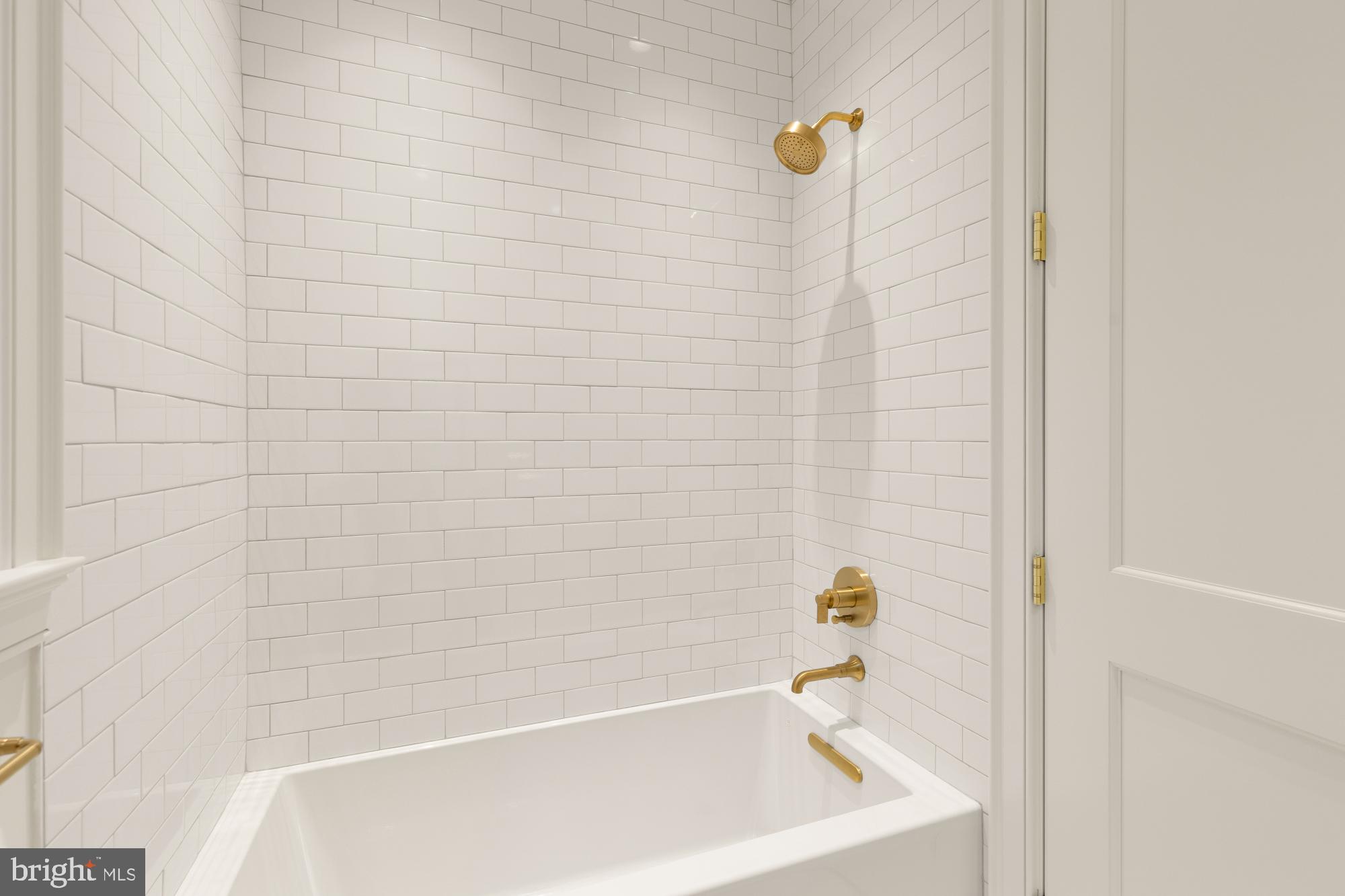 CAPITOL HILL - Residential