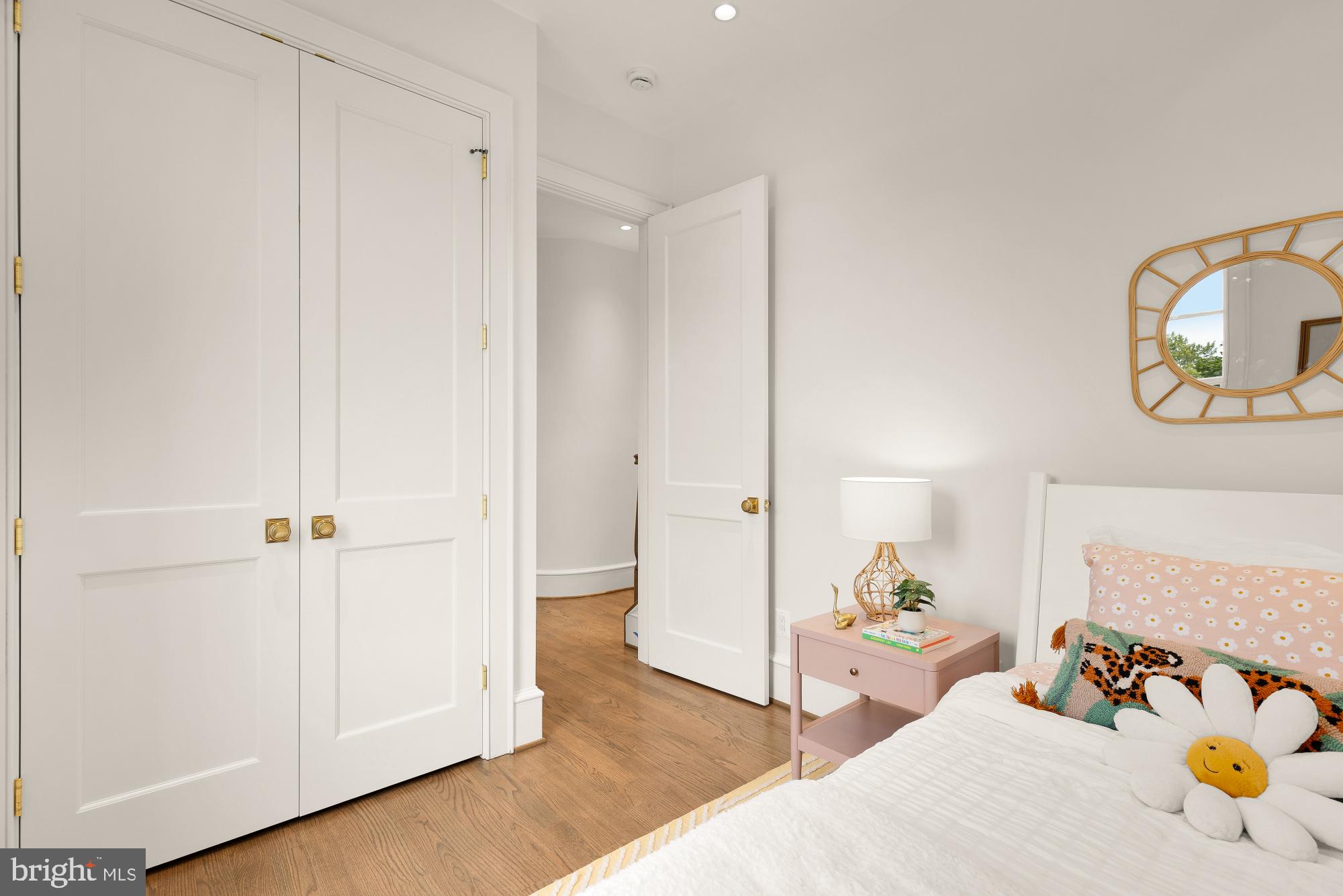 CAPITOL HILL - Residential