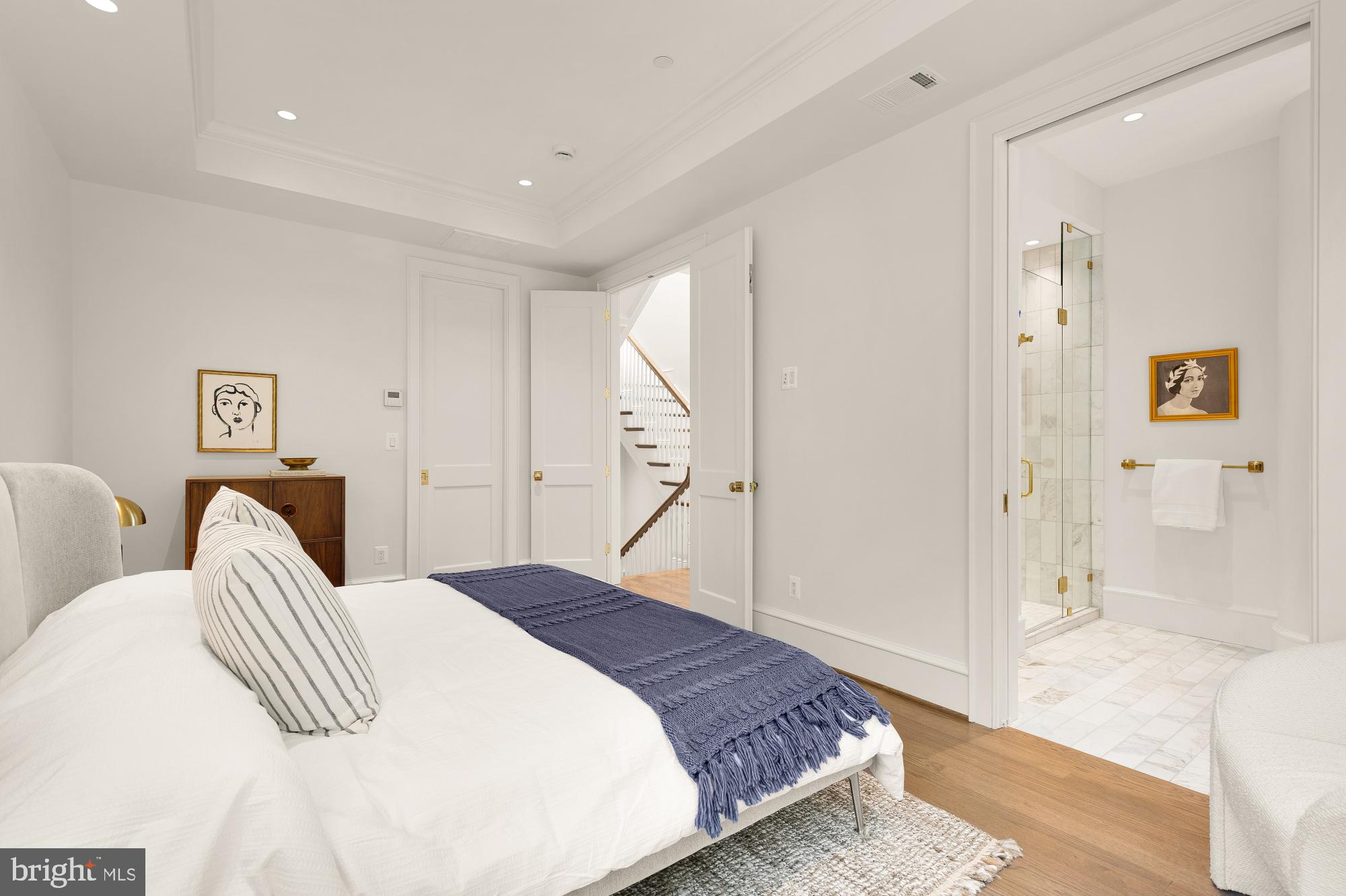 CAPITOL HILL - Residential