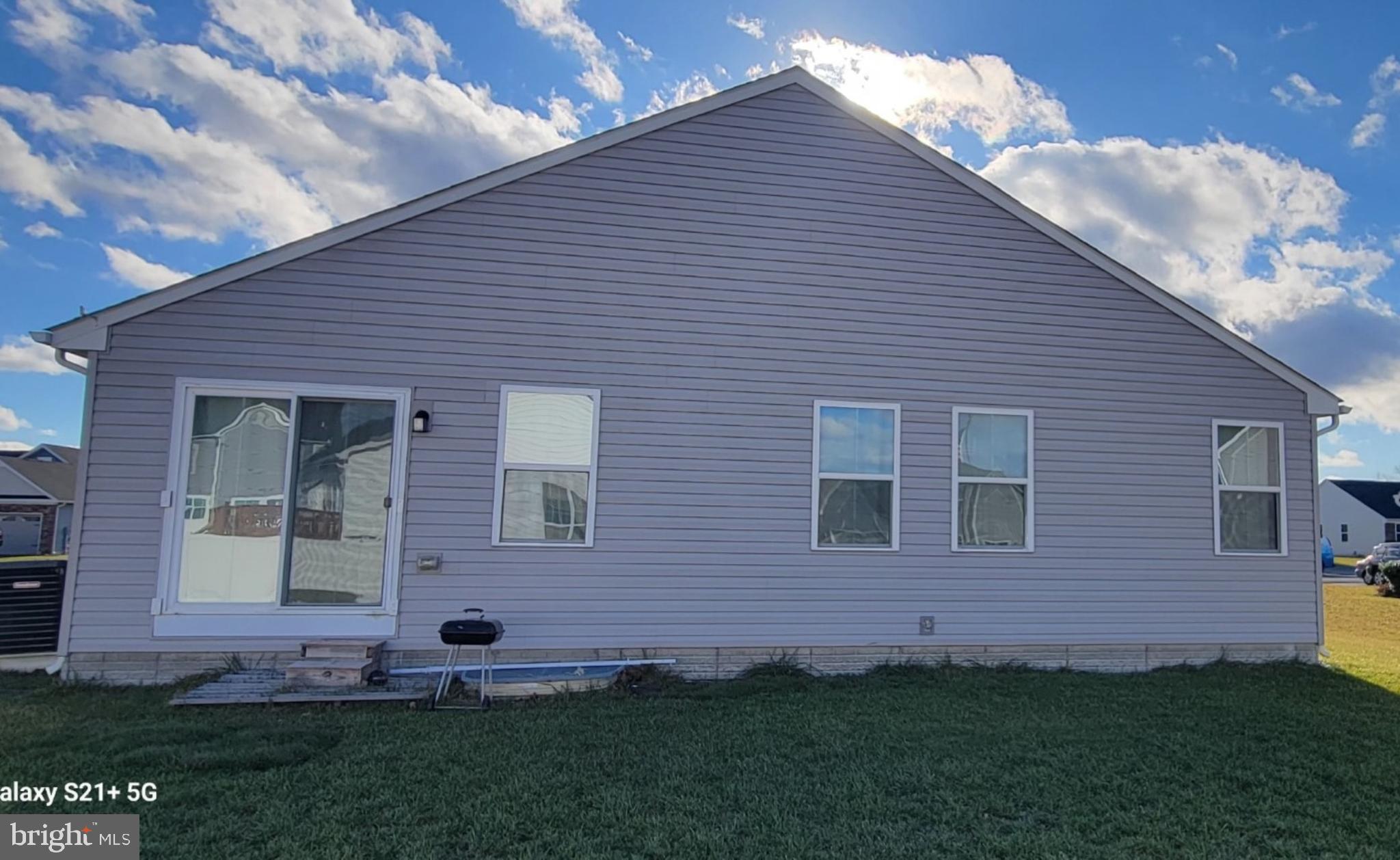 CHANDLERS GLEN - Residential Lease