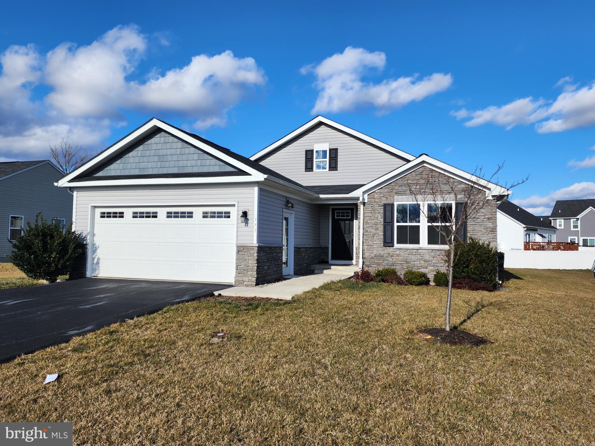 CHANDLERS GLEN - Residential Lease