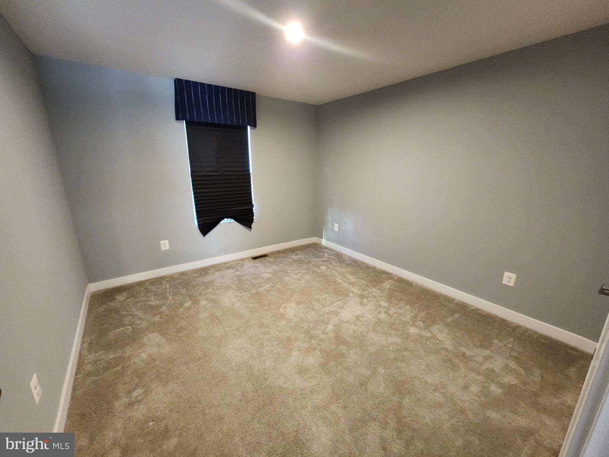 CHANDLERS GLEN - Residential Lease