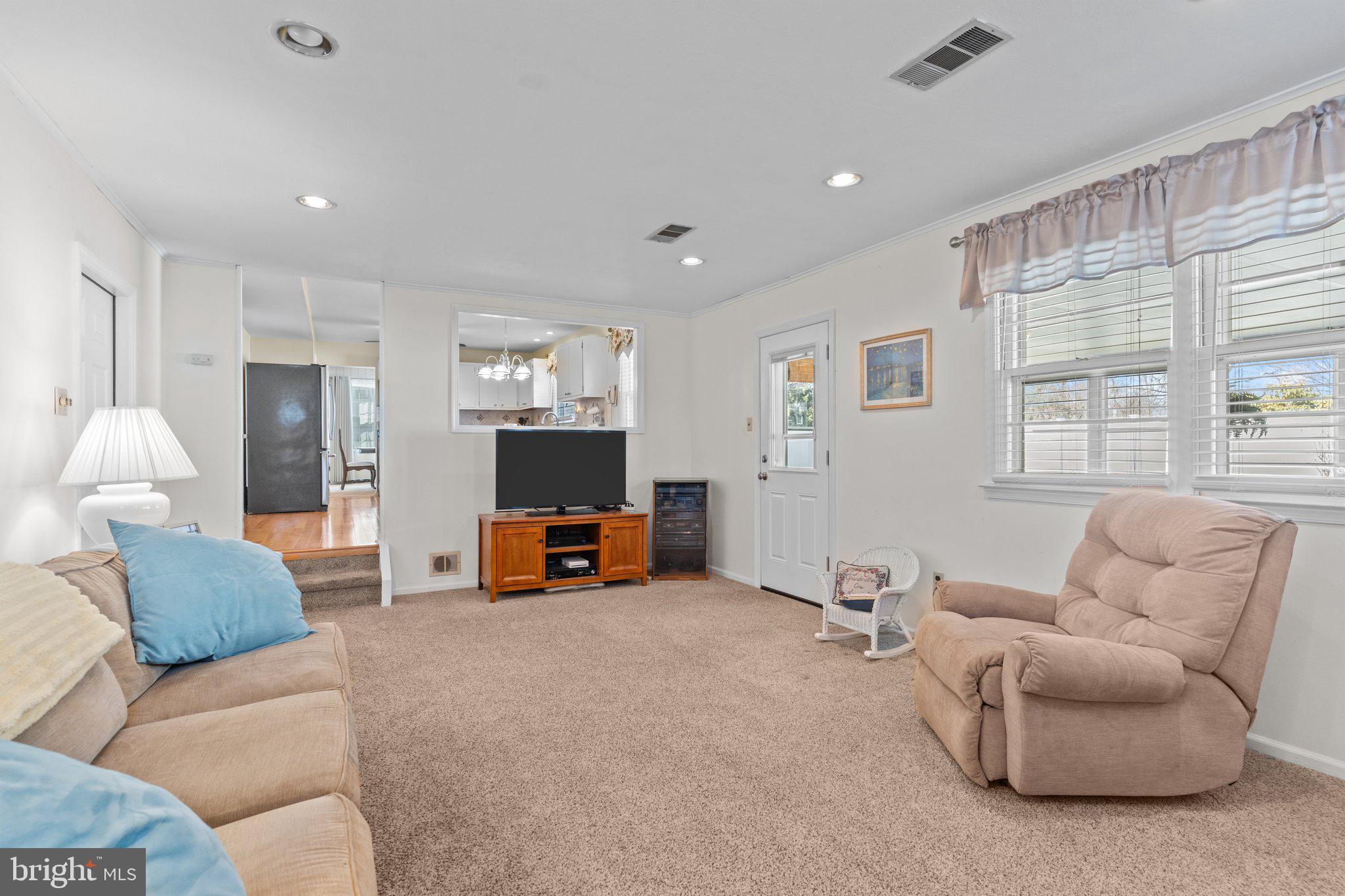 HEDGEROW WOODS - Residential