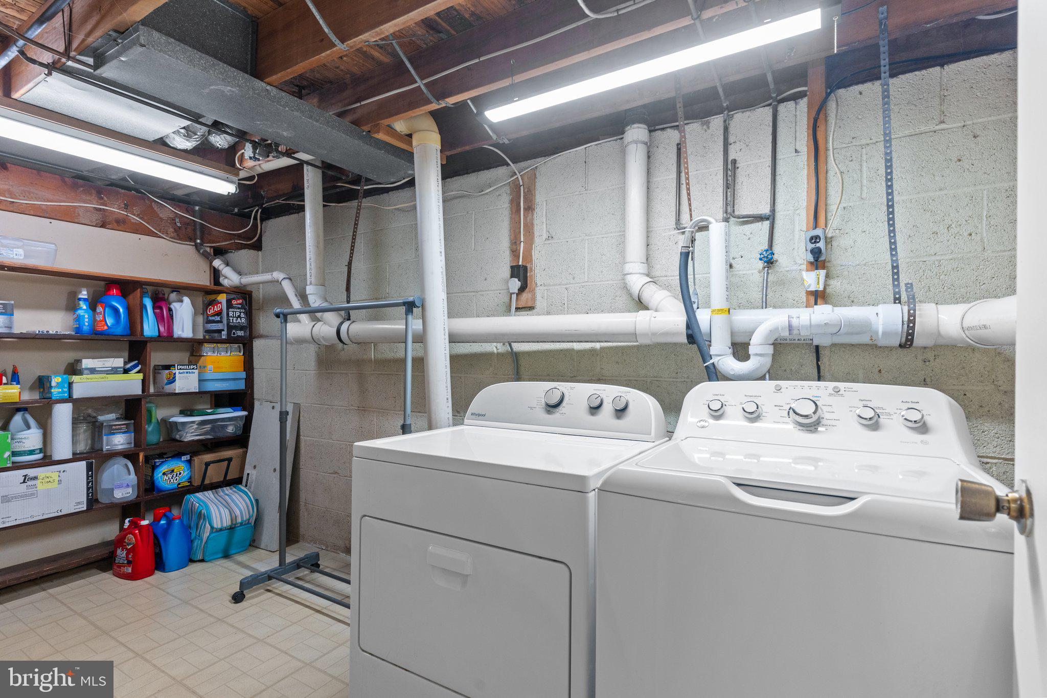 HEDGEROW WOODS - Residential