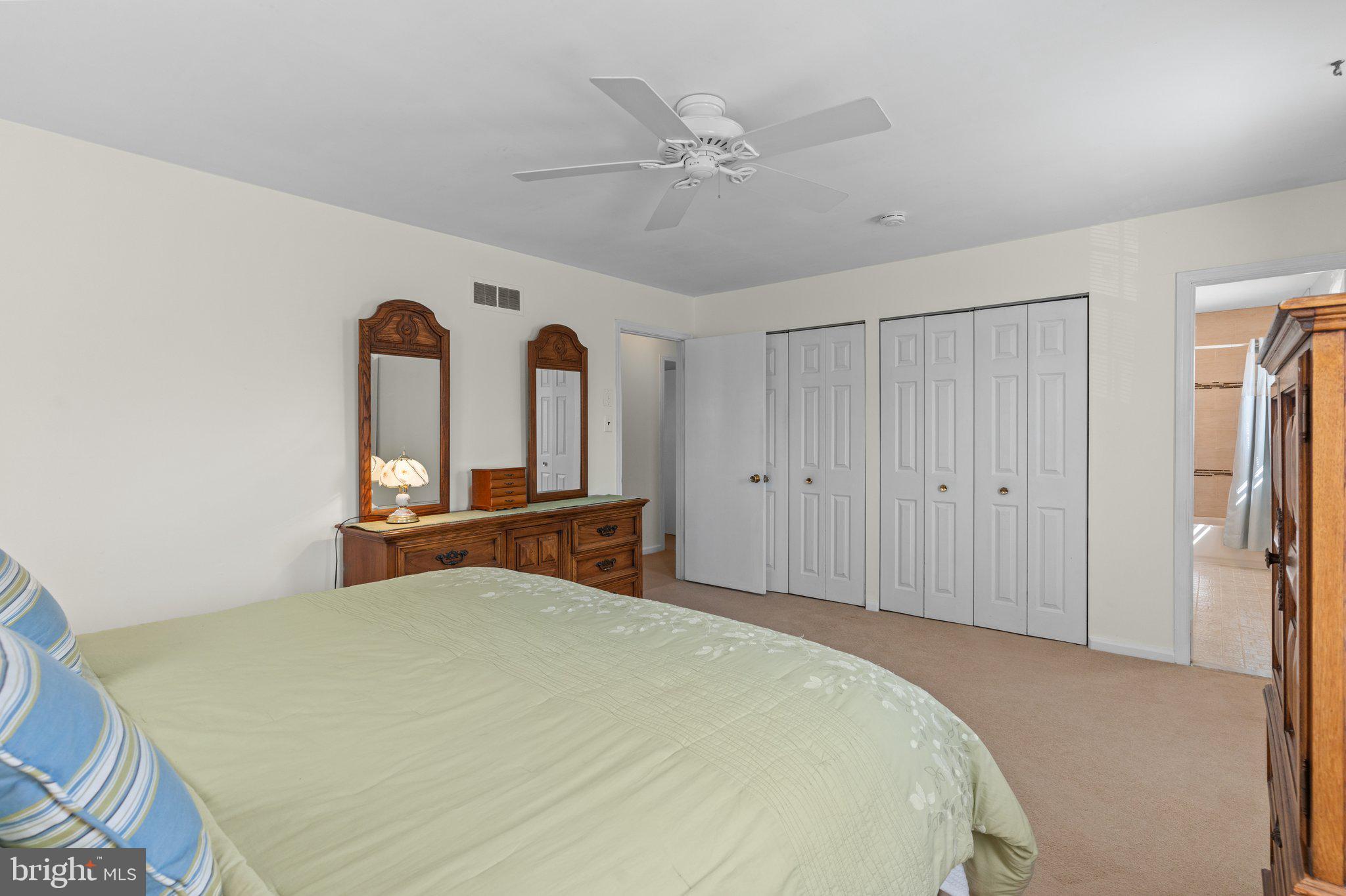 HEDGEROW WOODS - Residential