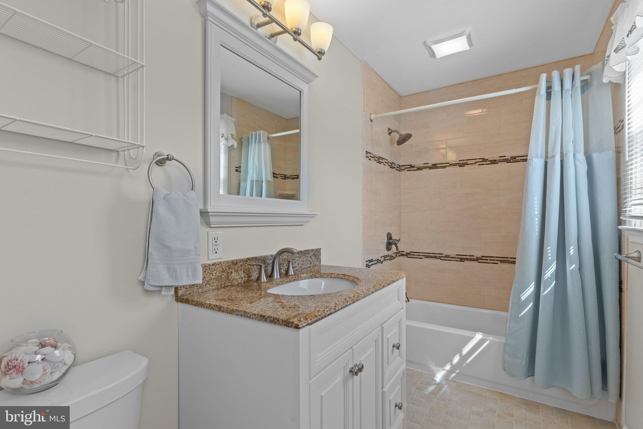 HEDGEROW WOODS - Residential