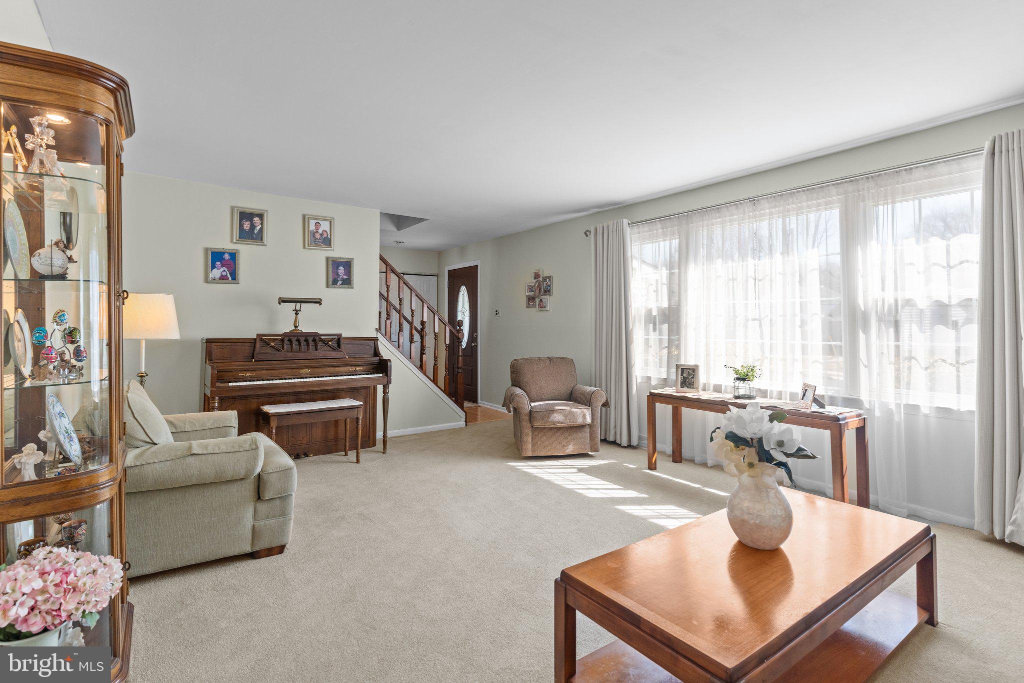 HEDGEROW WOODS - Residential