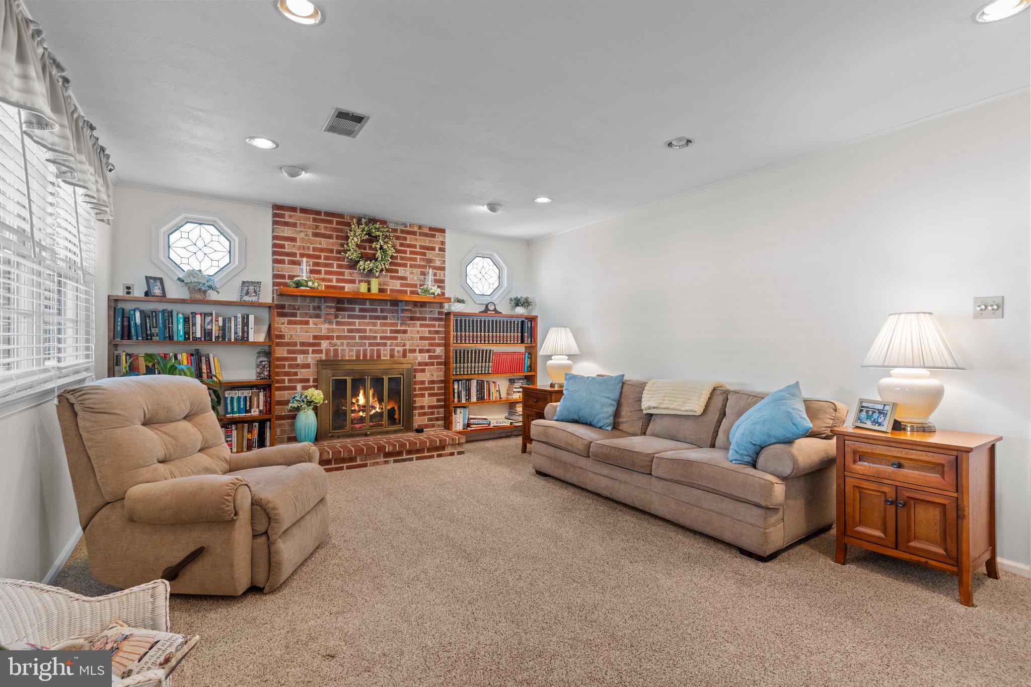 HEDGEROW WOODS - Residential