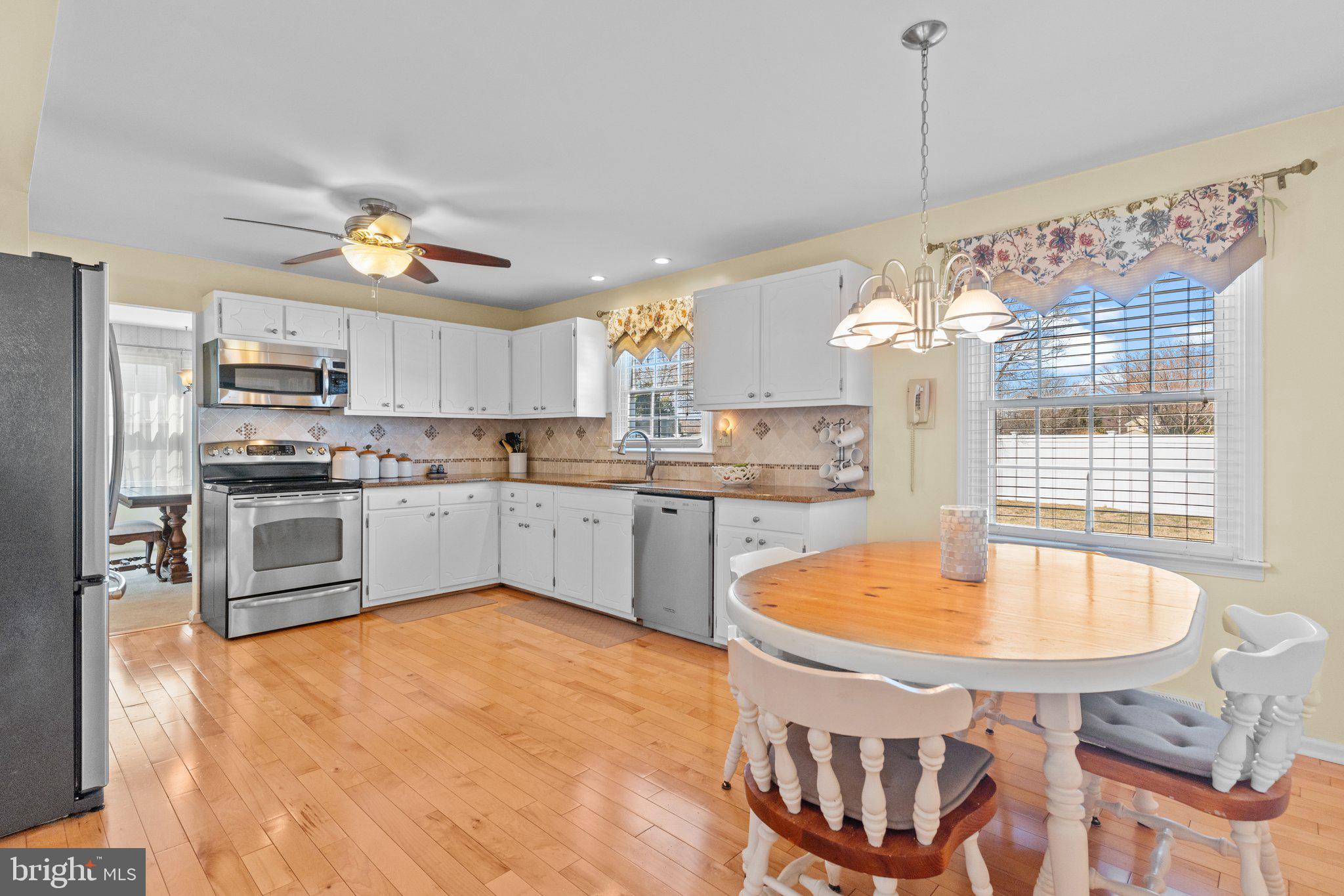 HEDGEROW WOODS - Residential