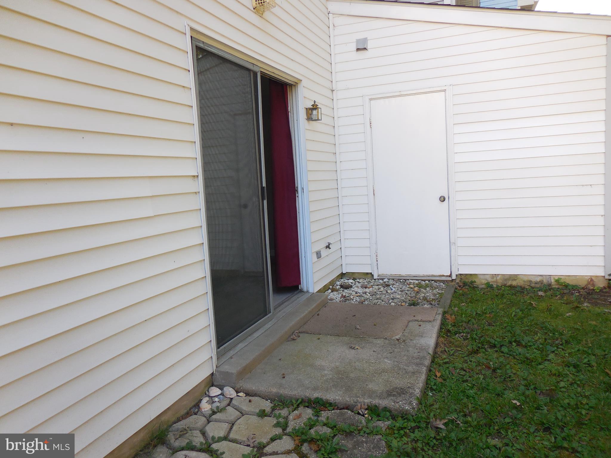 QUAILWOOD - Residential Lease