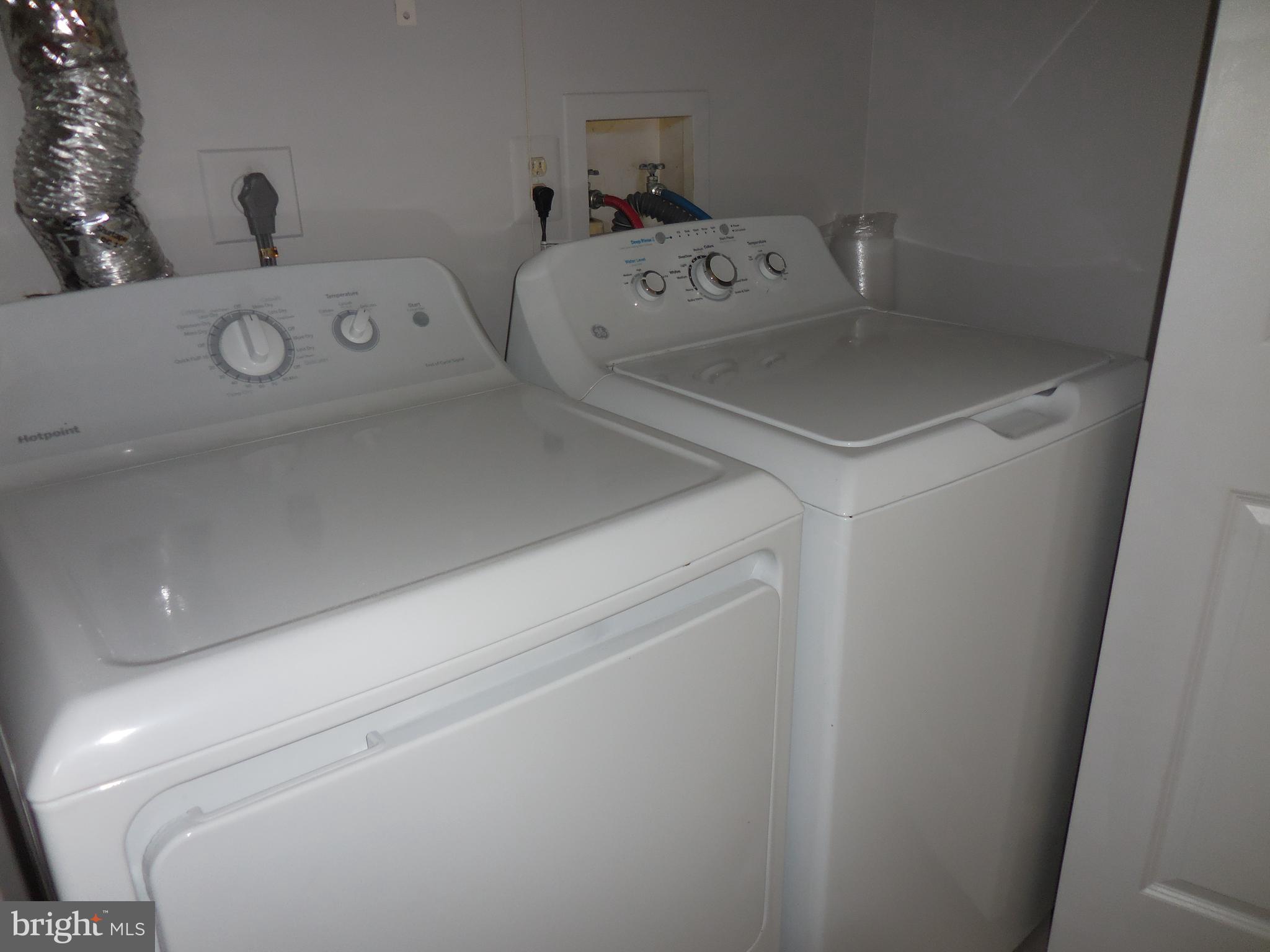 QUAILWOOD - Residential Lease