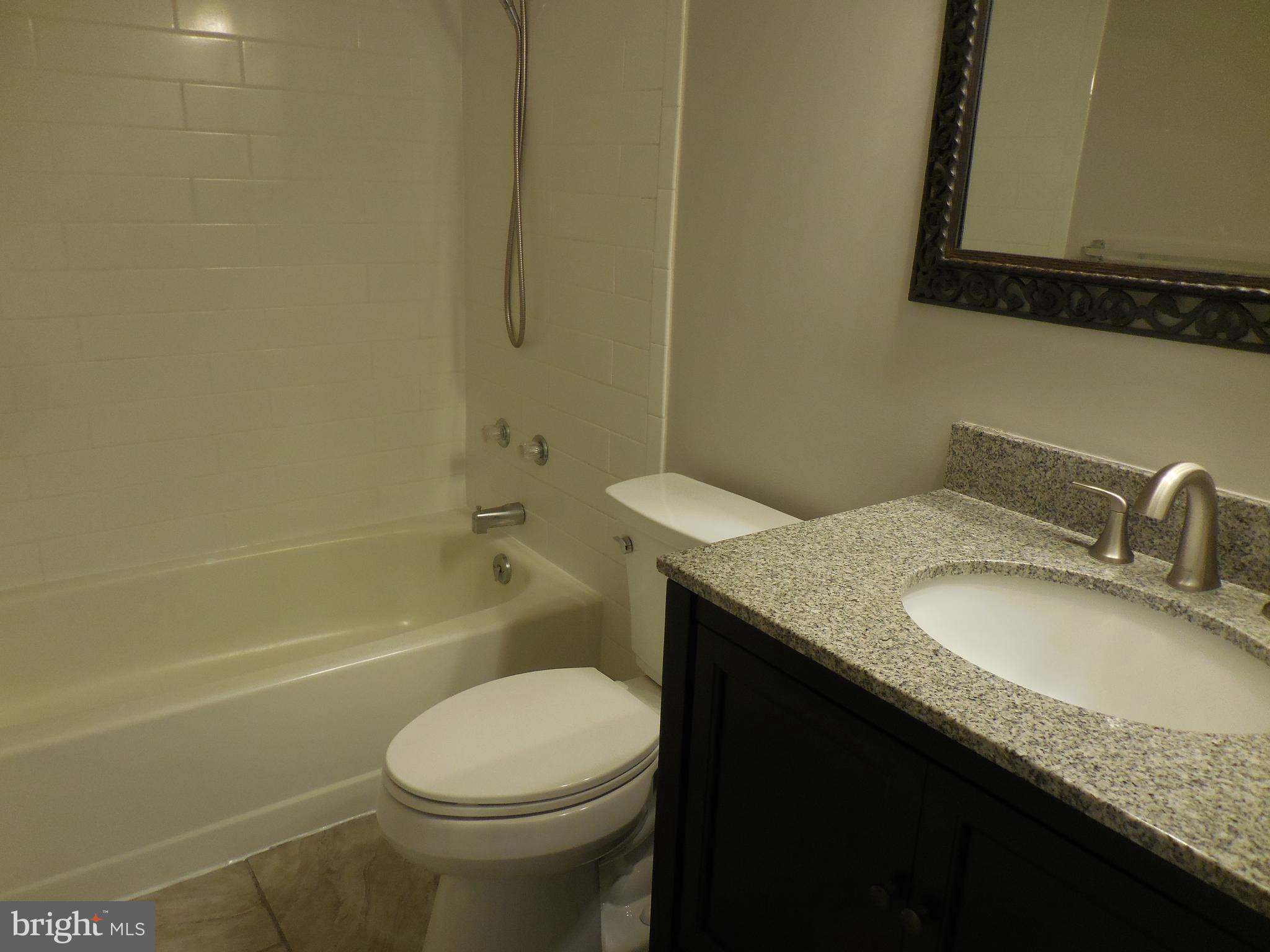 QUAILWOOD - Residential Lease