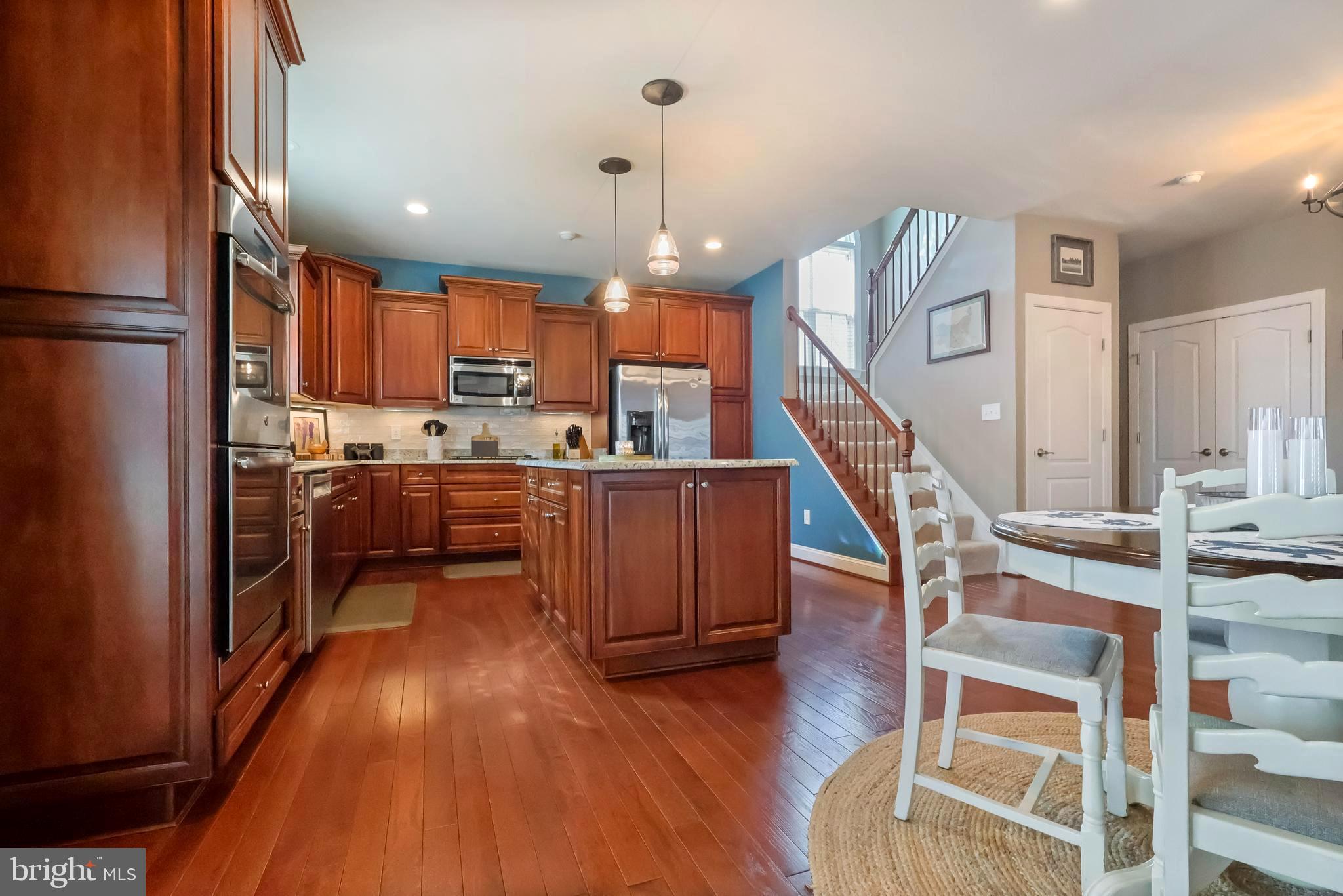 LEONARDS GRANT - Residential