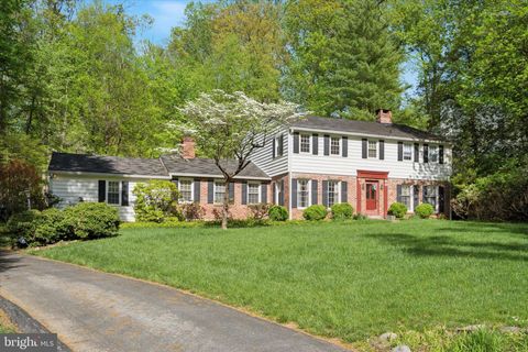 597 TANGLEWOOD LANE DEVON PA 19333