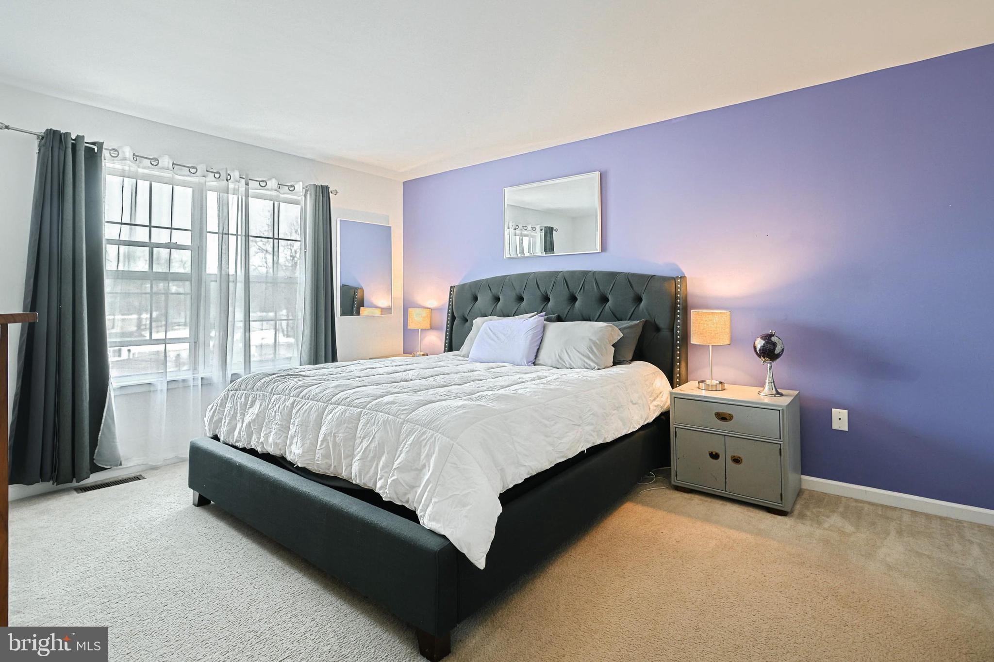 HAMPTON WOODS - Residential