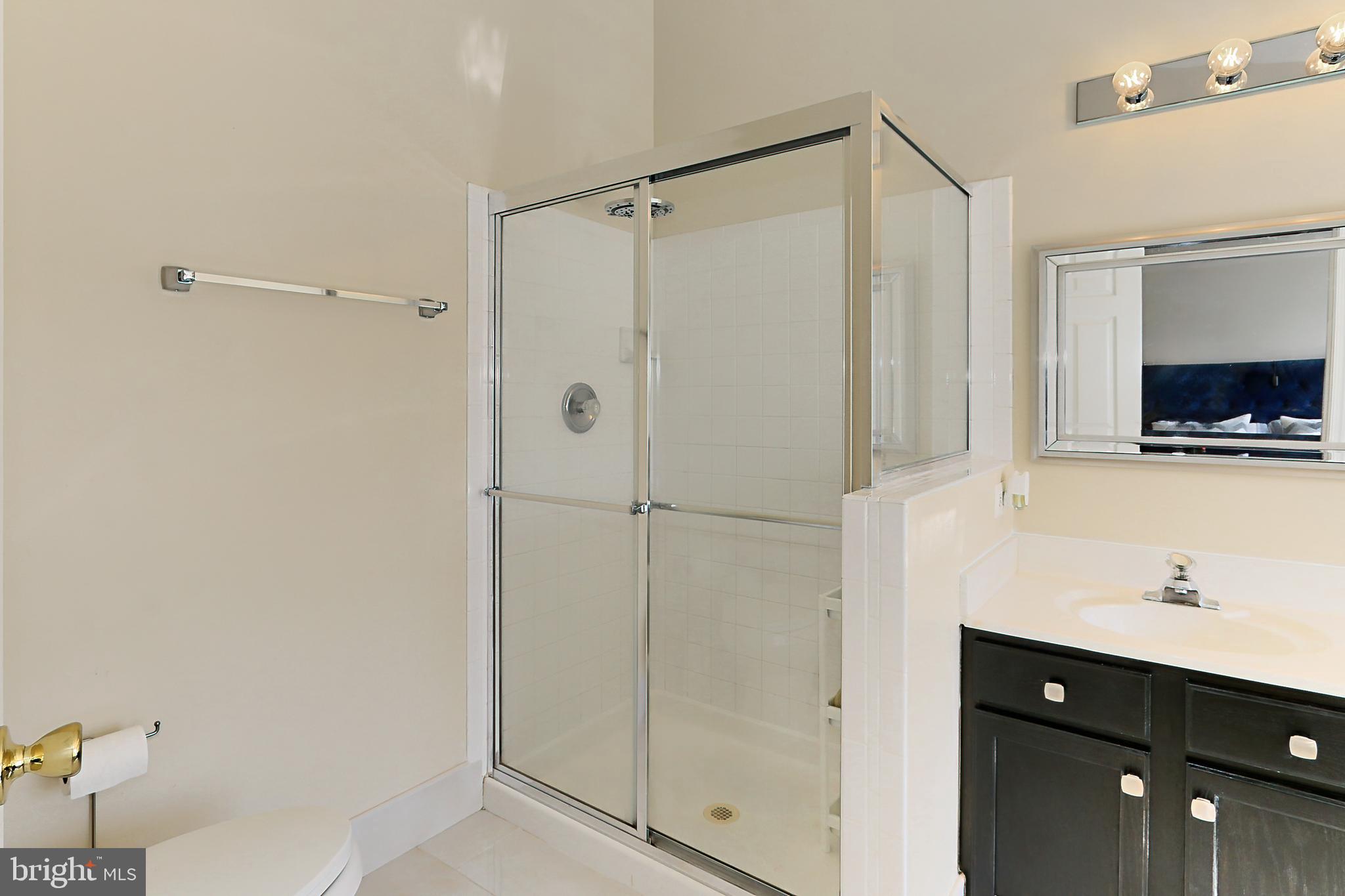 LAKE RIDGE CROSSING - Residential