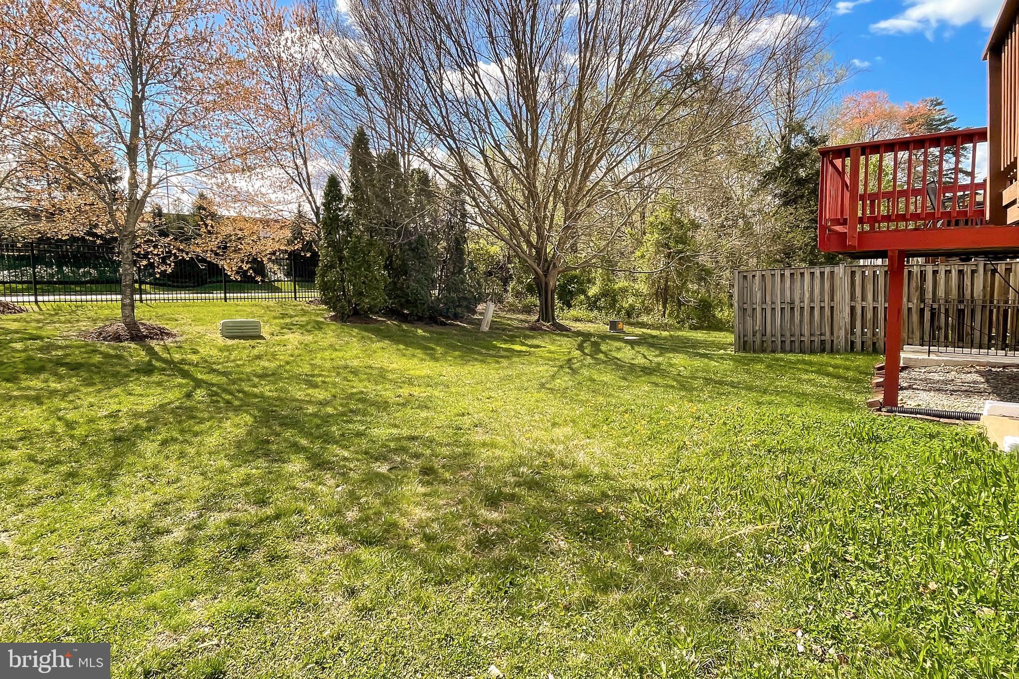 LAKE RIDGE CROSSING - Residential