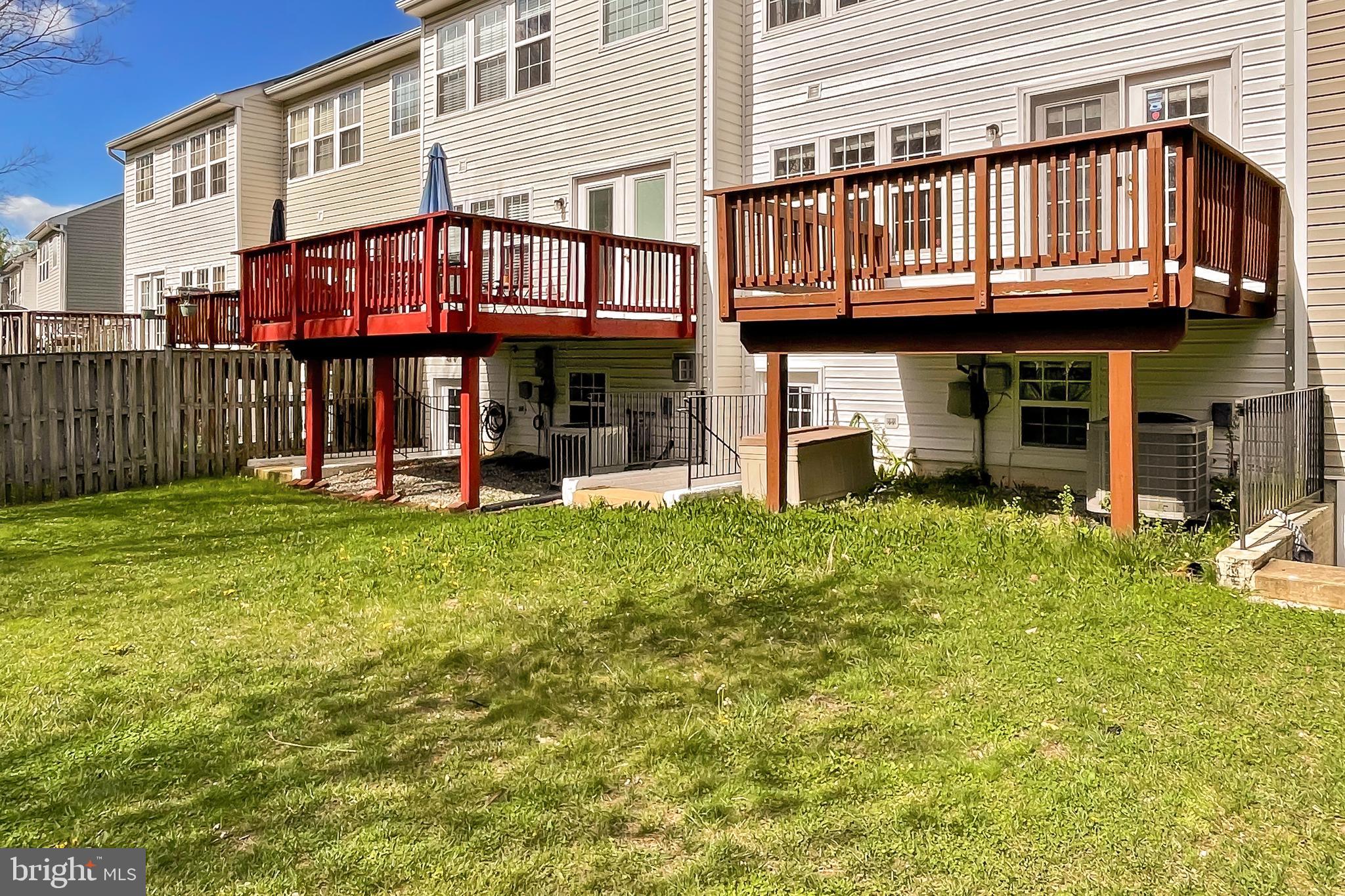 LAKE RIDGE CROSSING - Residential