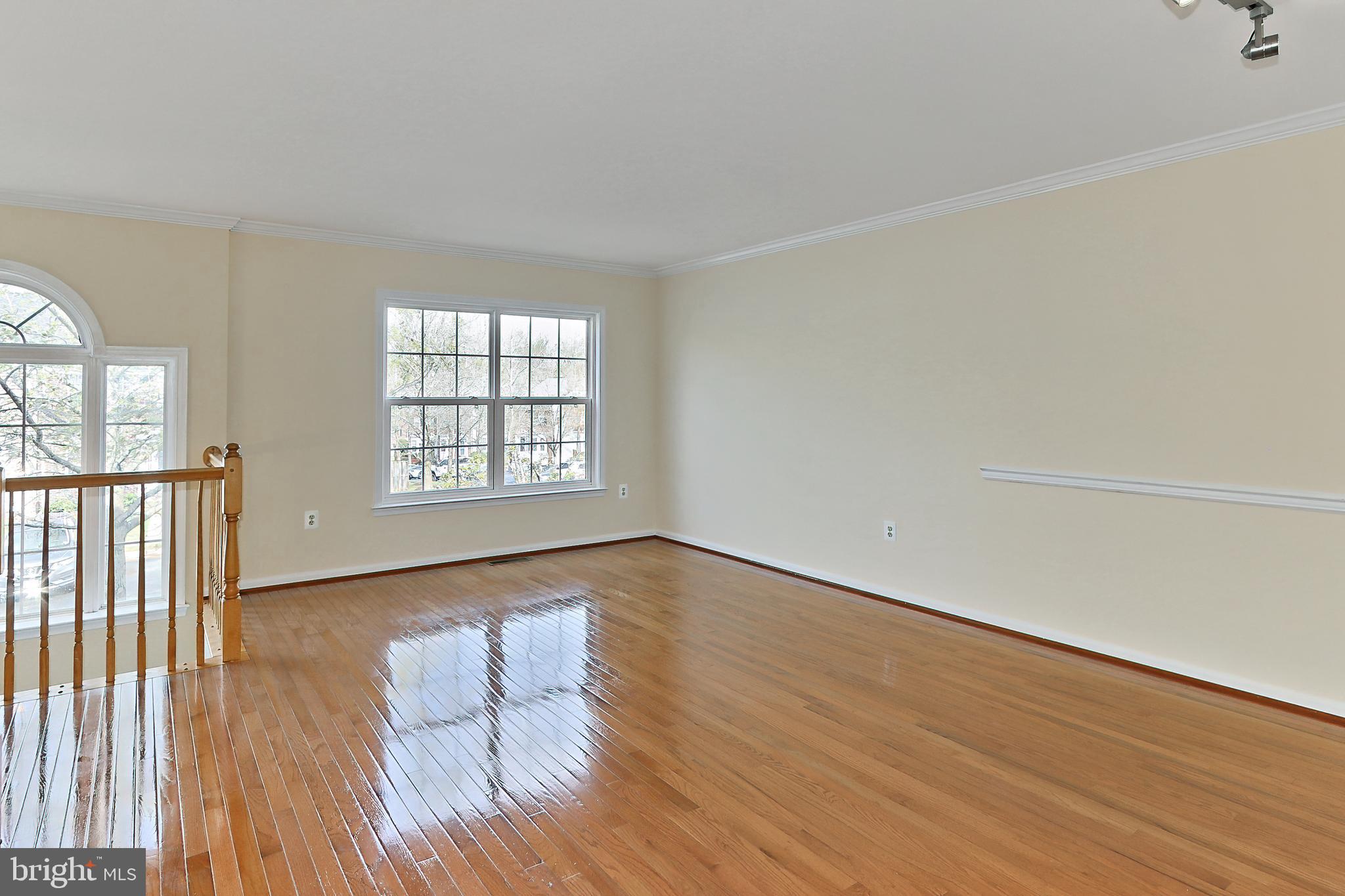 LAKE RIDGE CROSSING - Residential