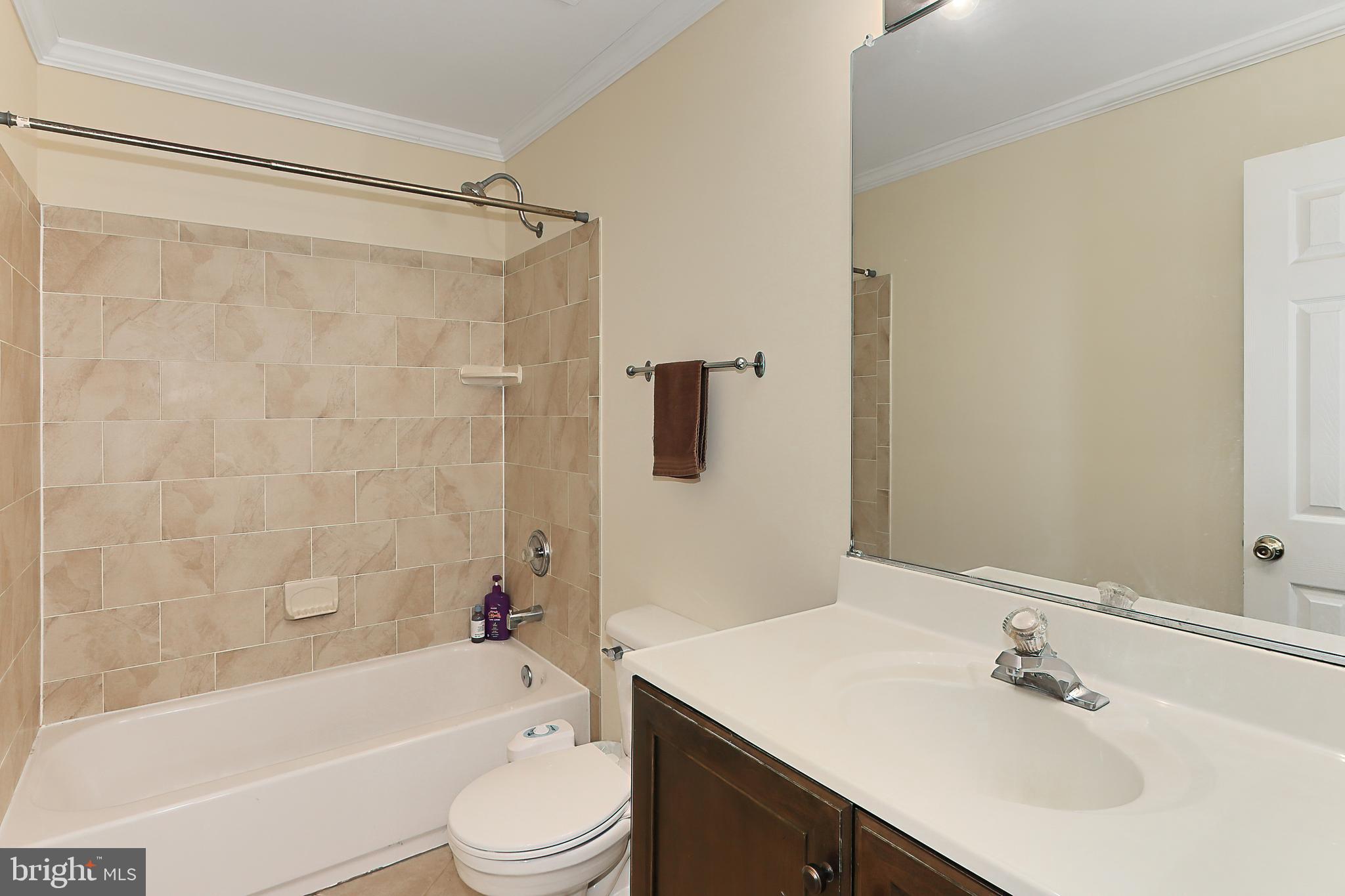 LAKE RIDGE CROSSING - Residential