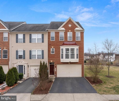 Townhouse For Sale - 25421 Peaceful Terrace<br/> ALDIE, VA 20105
